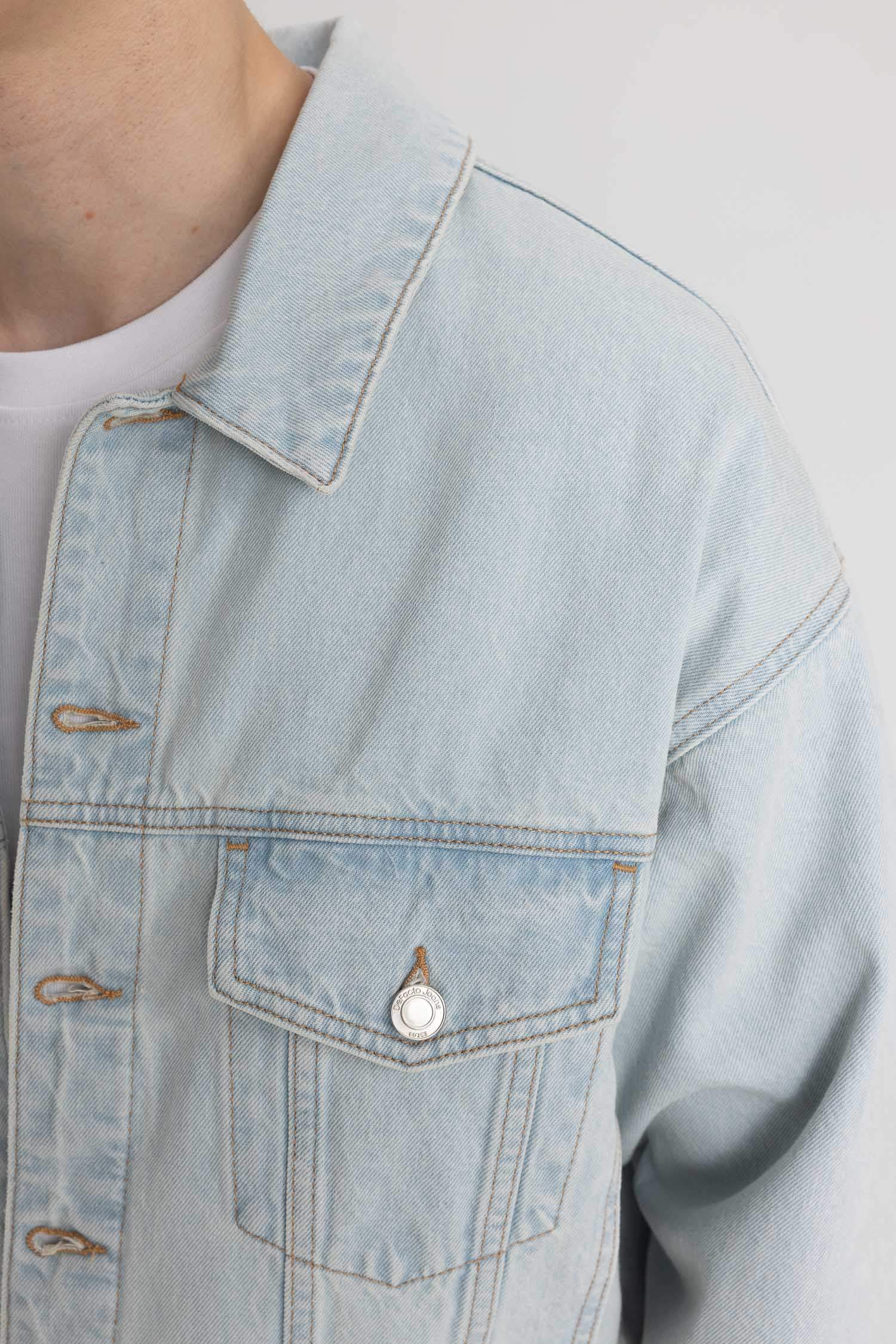 Relax Fit Düğmeli Cepli Mevsimlik Baharlık Jean Ceket