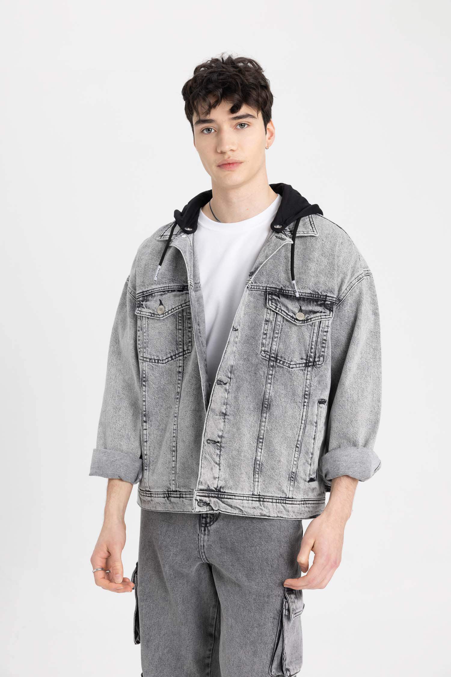 Oversize Fit Hooded Denim Jacket