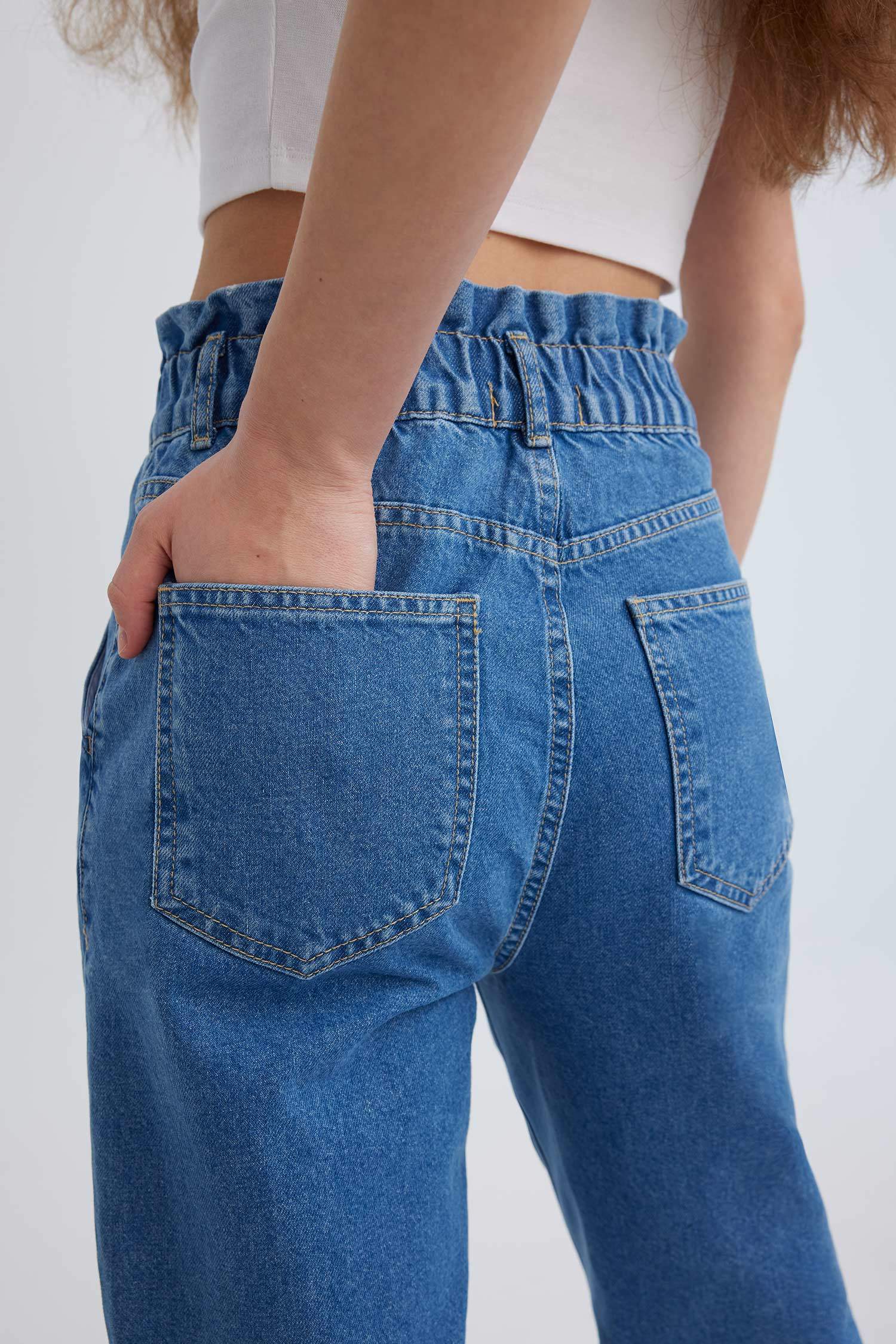 بنطرون جينز بيبرباج بخصر عالي