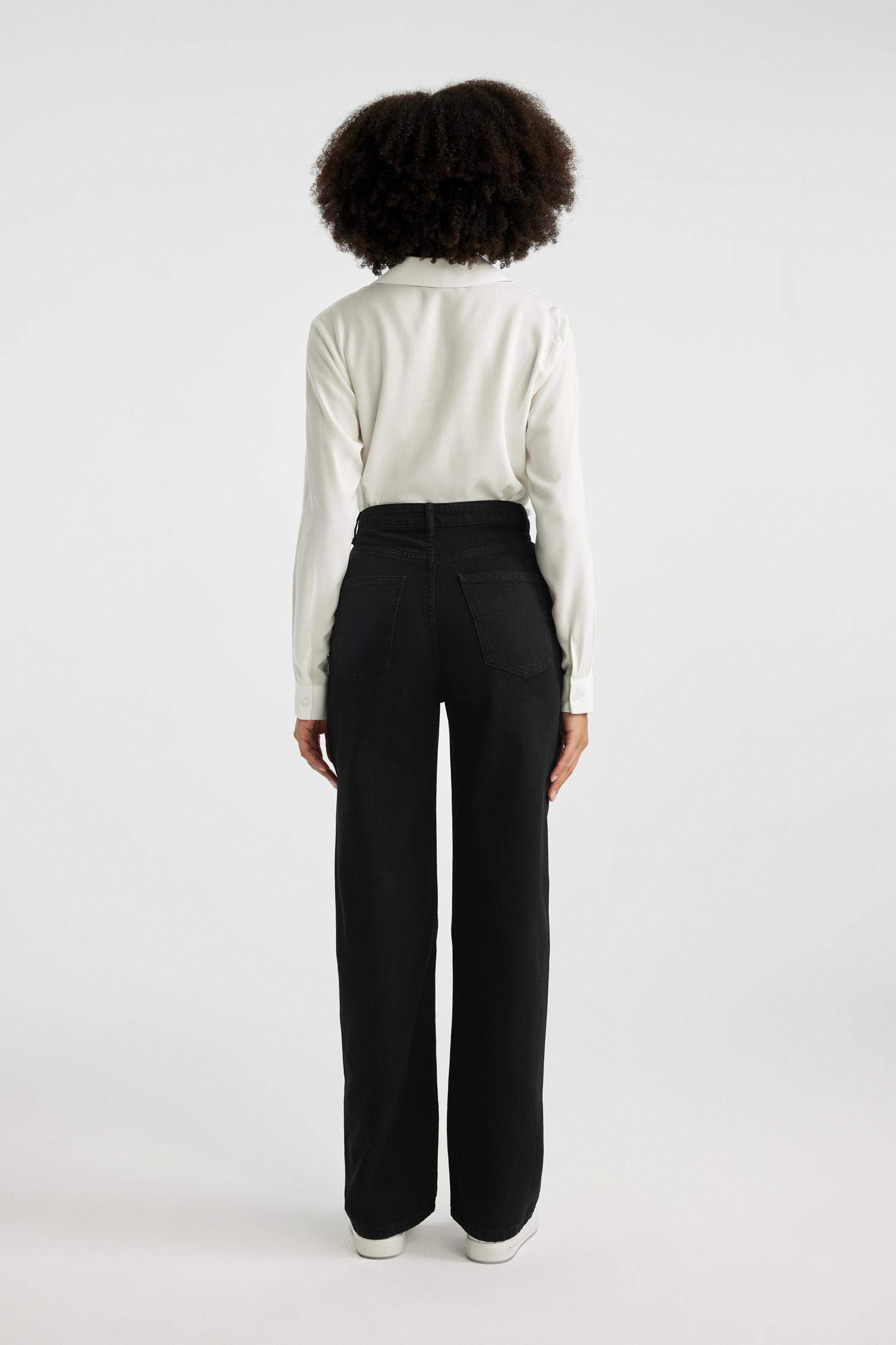 بنطرون جينز وايد ليج