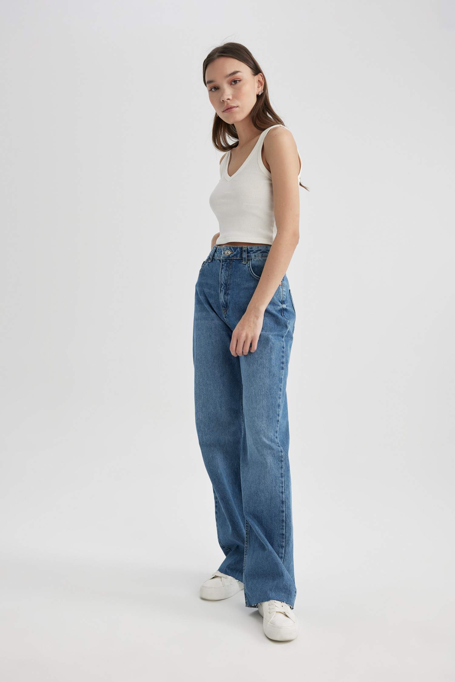 Wide Leg High Waist Cutaway Long Jeans
