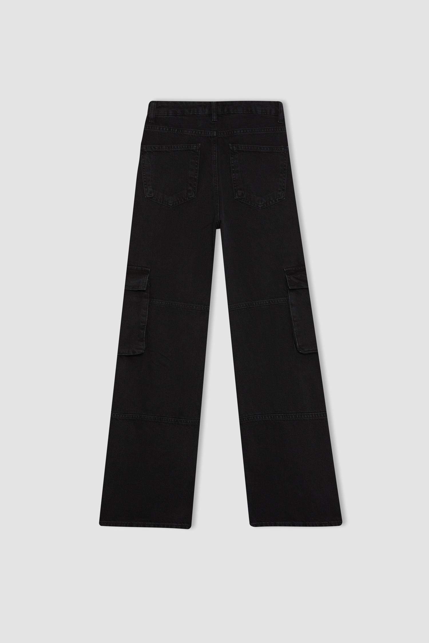 Black WOMAN Straight Fit Cargo High Waist Long Jeans 3058601 | DeFacto