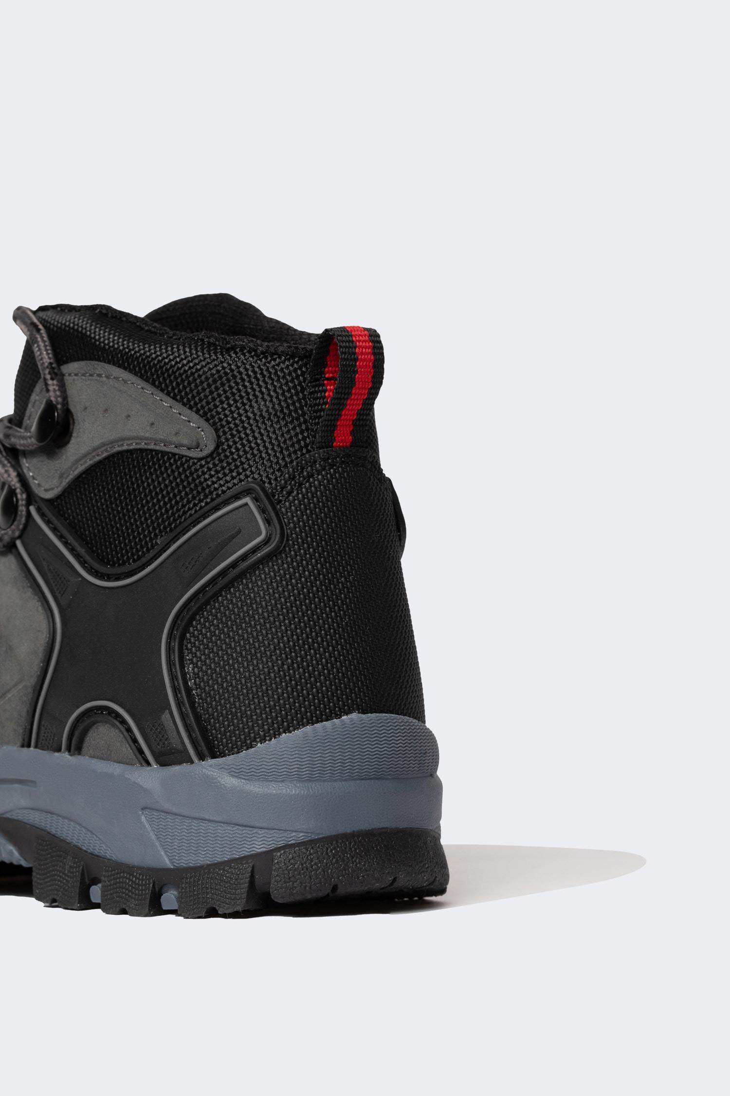 Ұлдарға треккинг