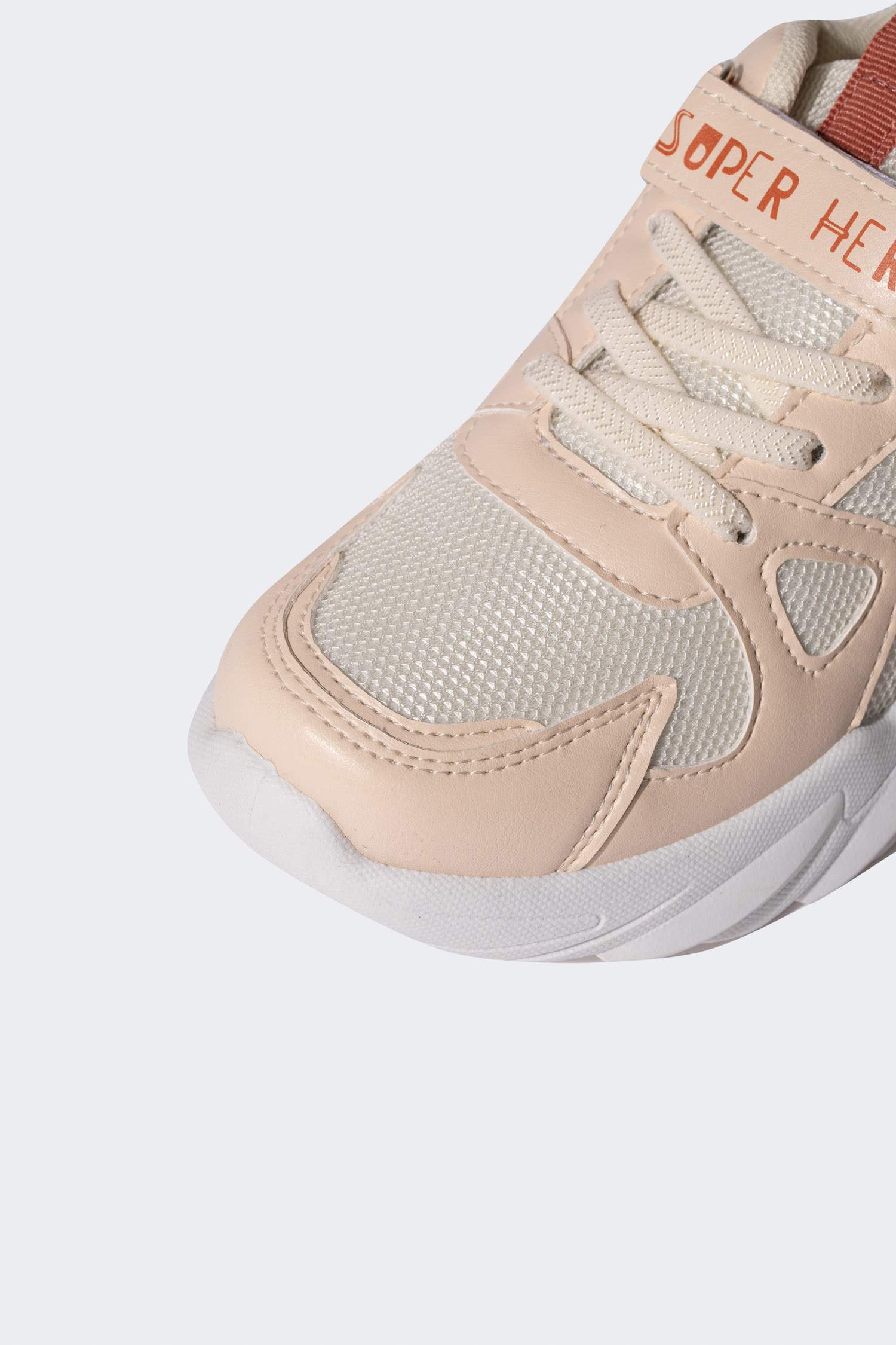 Кроссовки для девочек