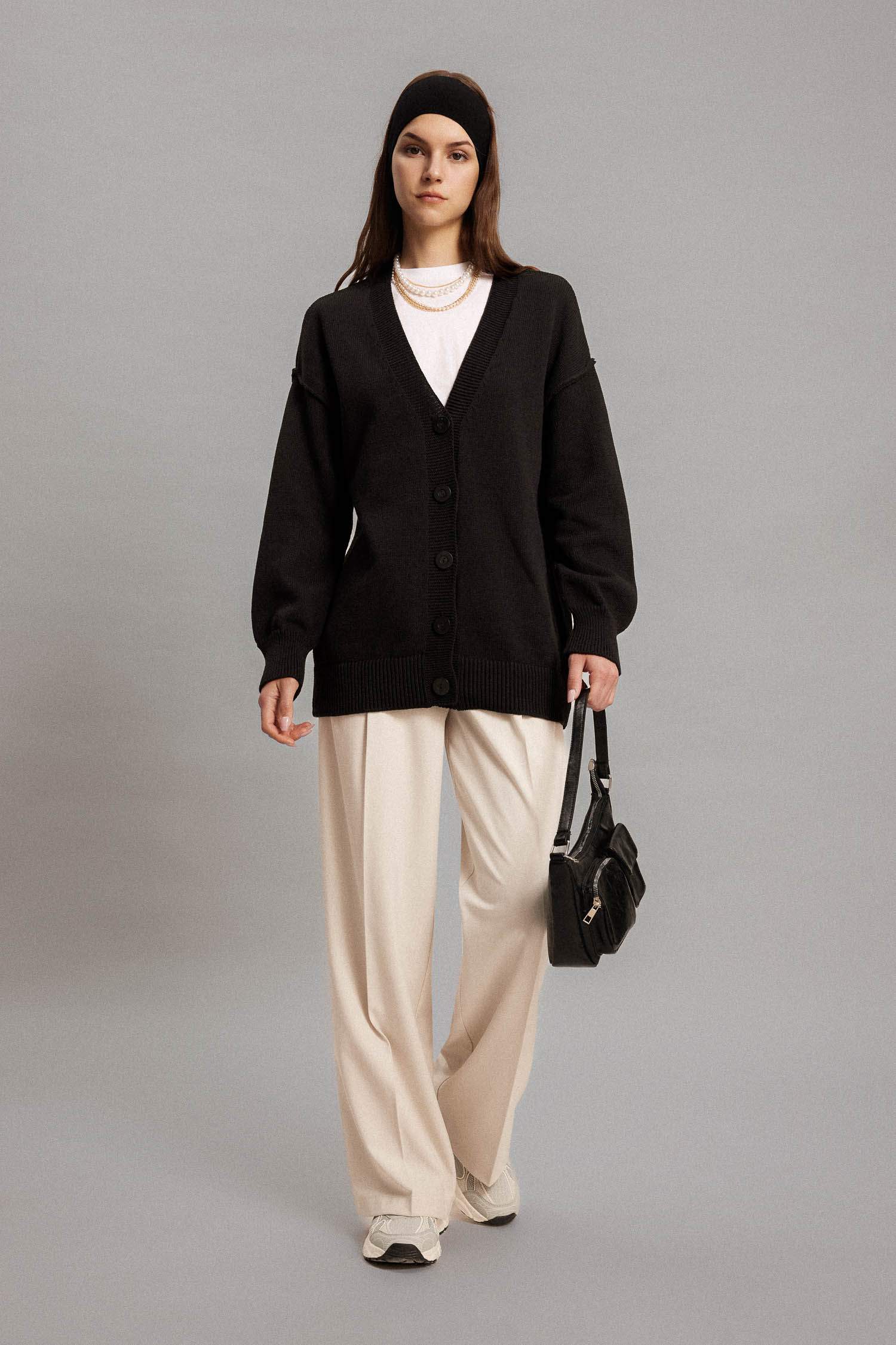 Cardigan coupe régulière à Col En V