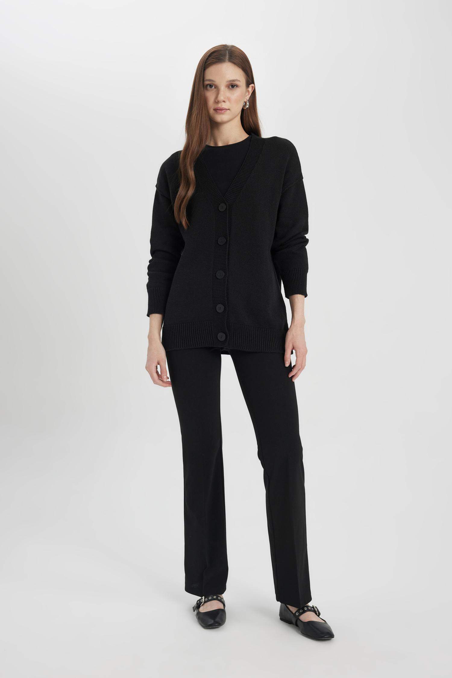 Cardigan coupe régulière à Col En V