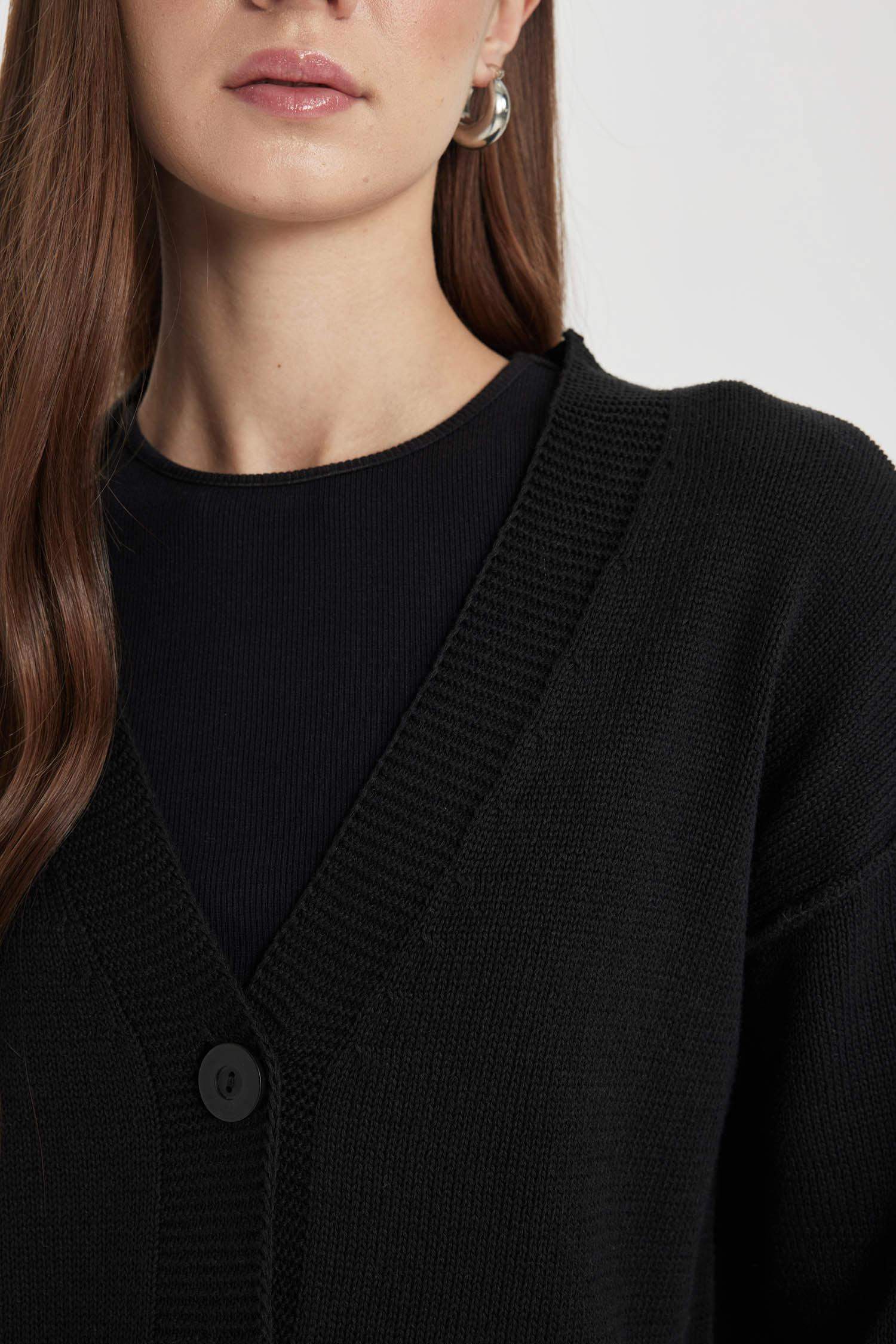 Cardigan coupe régulière à Col En V