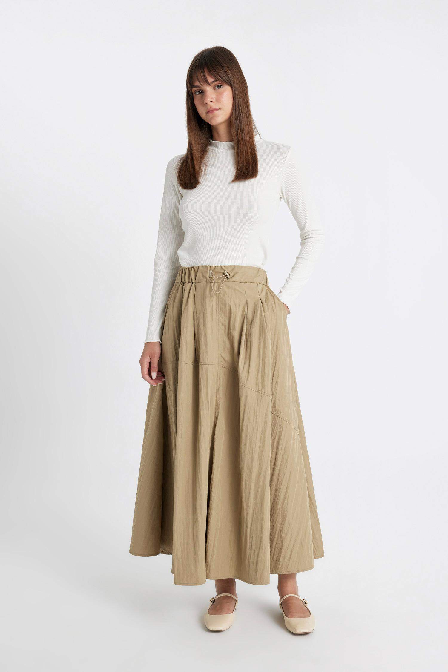 تنورة طويلة باراشوت بقصة A