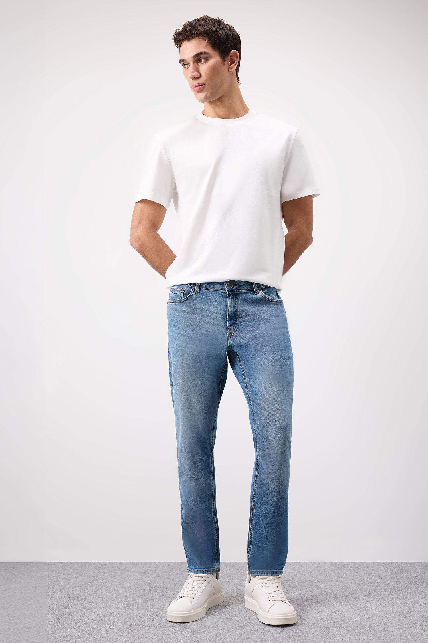 Pedro Slim Fit Dar Kalıp Normal Bel Dar Paça Jean Pantolon