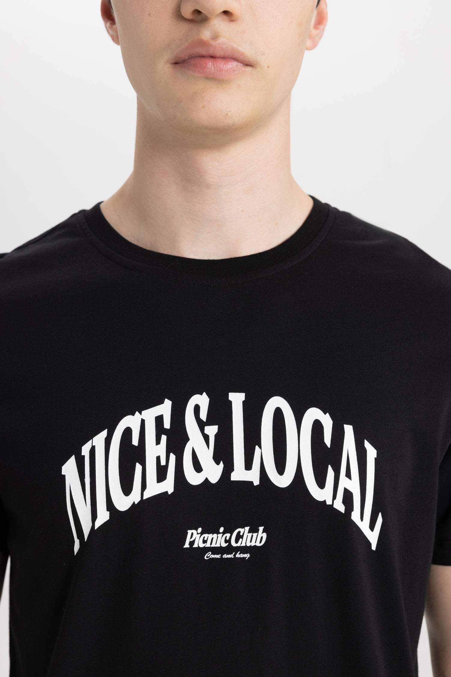 Slim Fit Crew Neck Printed T-Shirt