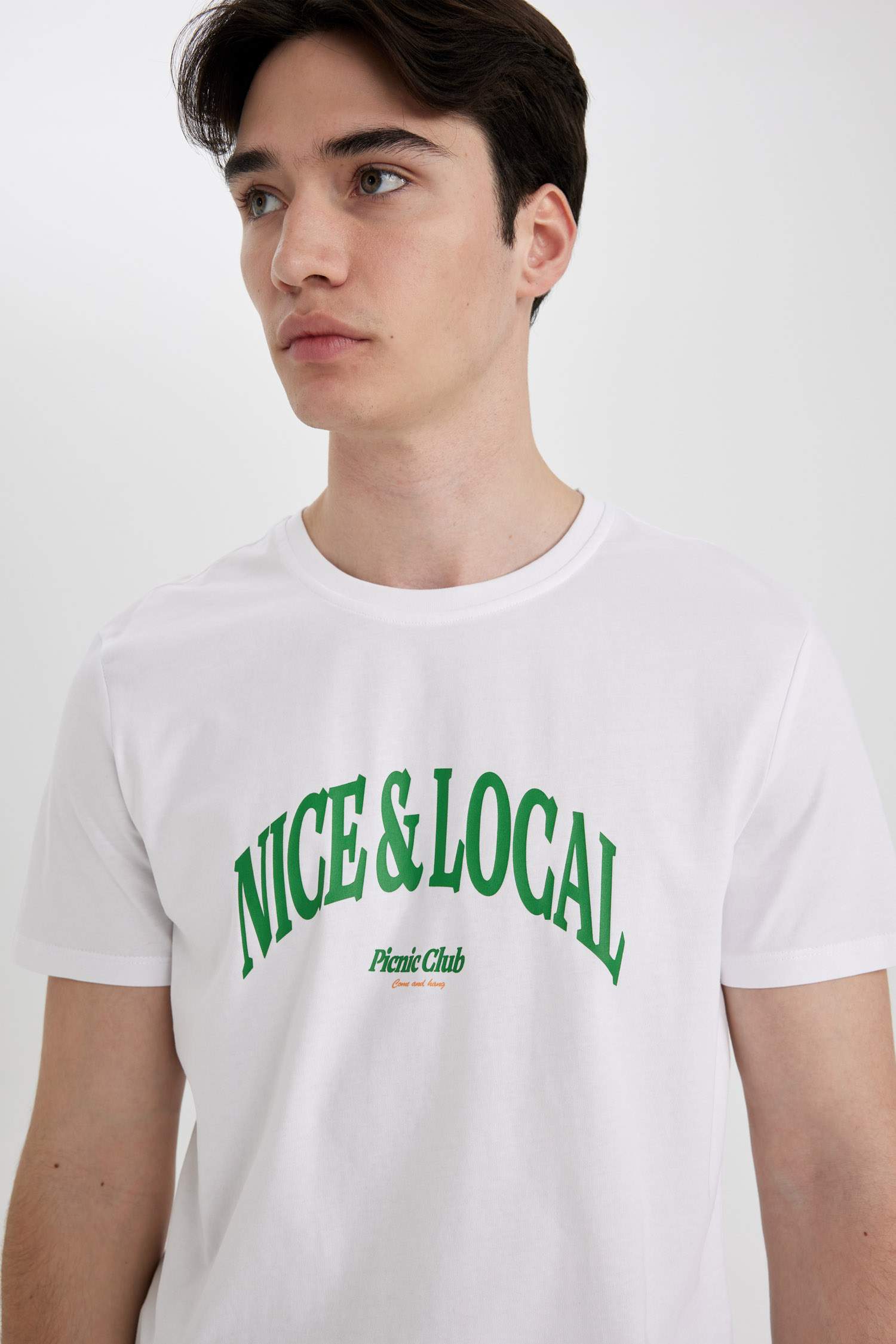 Slim Fit Crew Neck Printed Short Sleeve T-Shirt