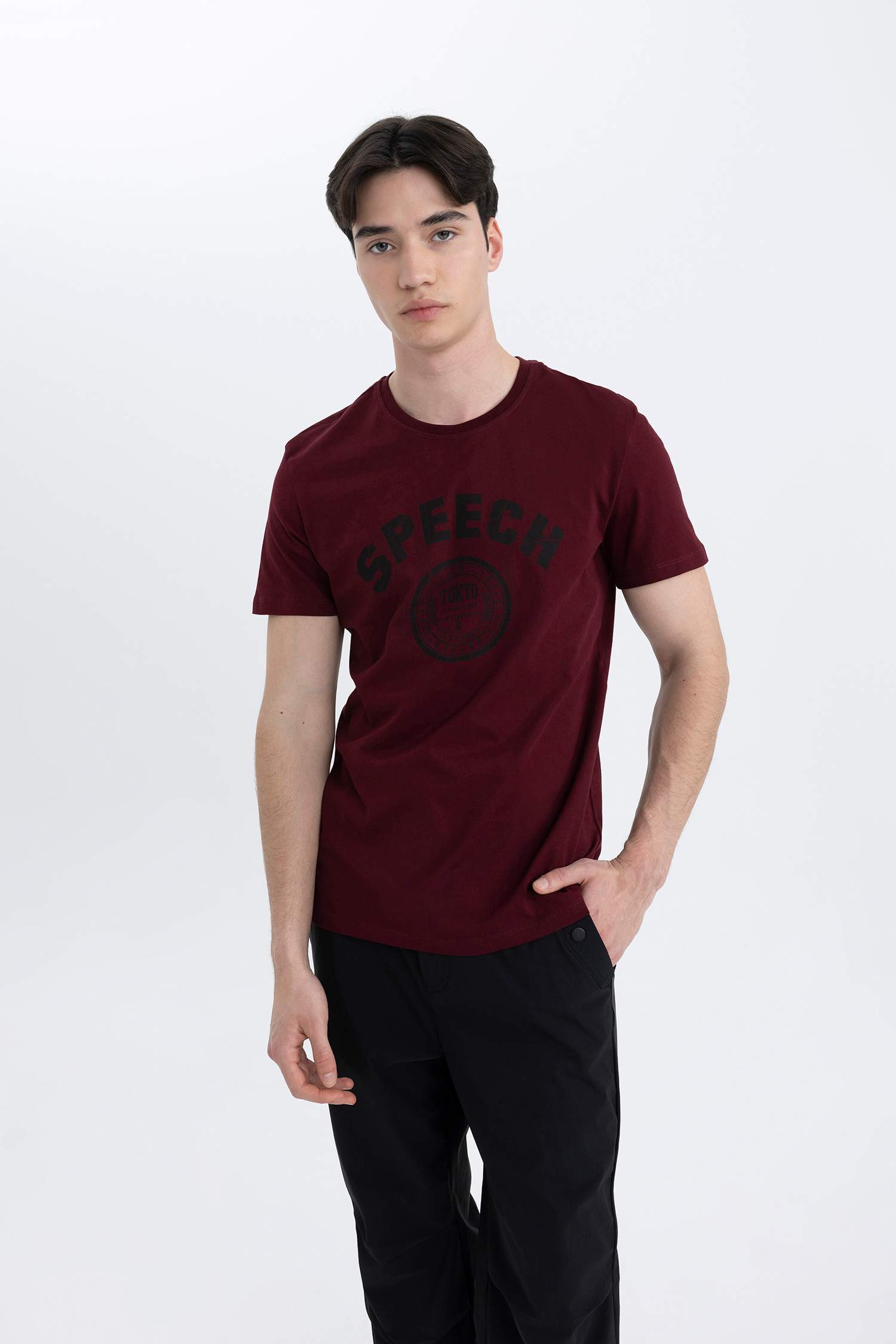 Slim Fit Crew Neck Printed Short Sleeve T-Shirt