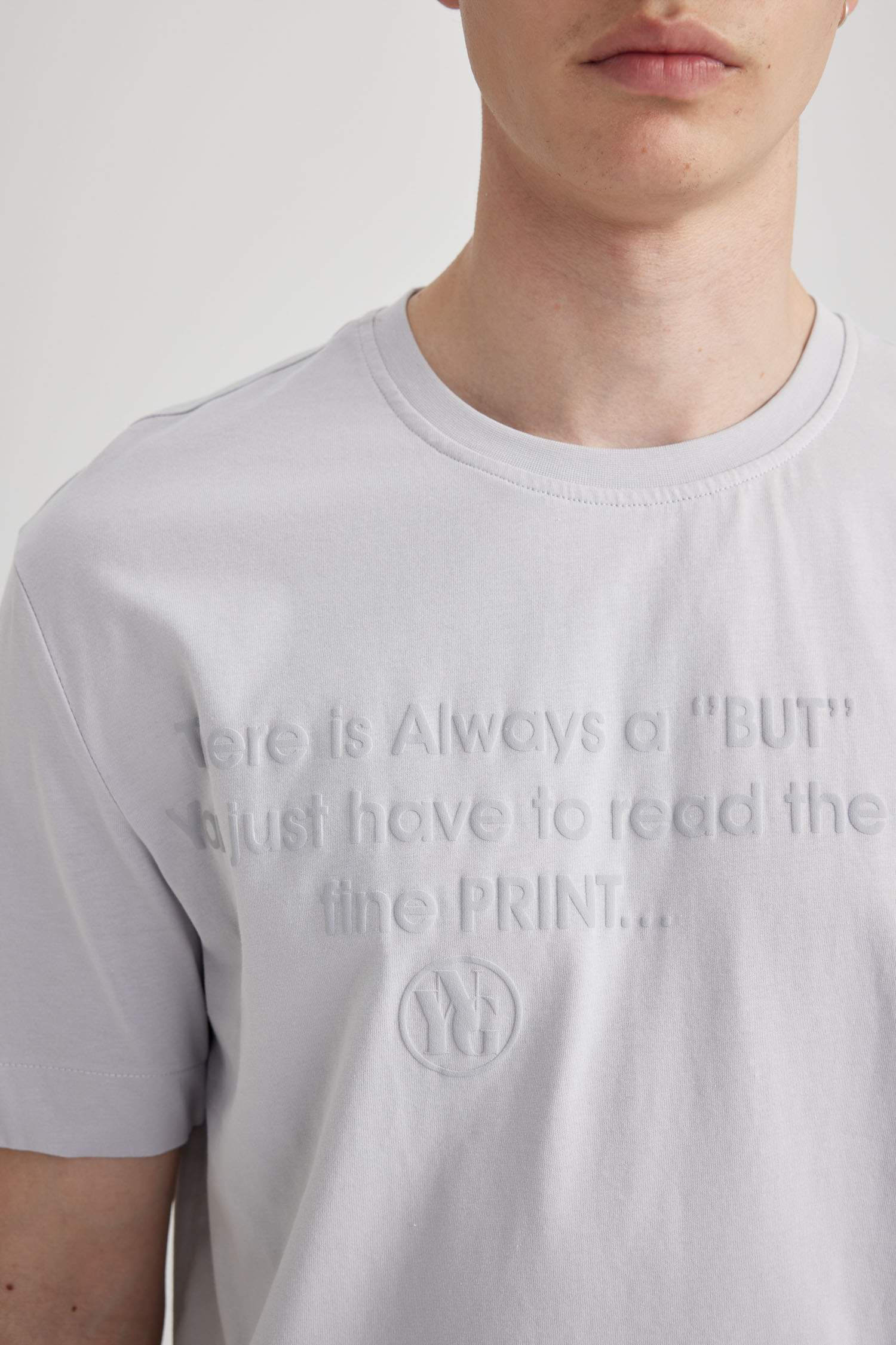 Regular Fit Crew Neck Printed Short Sleeve T-Shirt