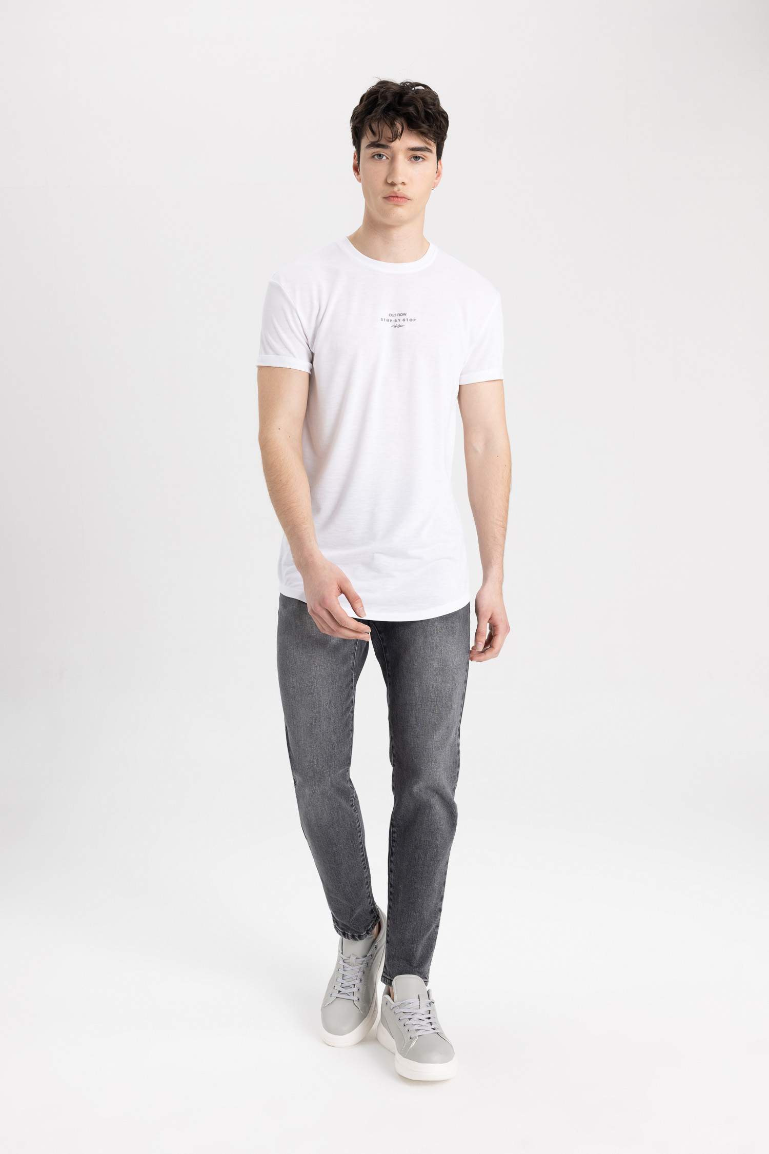 Long Muscle Fit Crew Neck Printed Short Sleeve T-Shirt