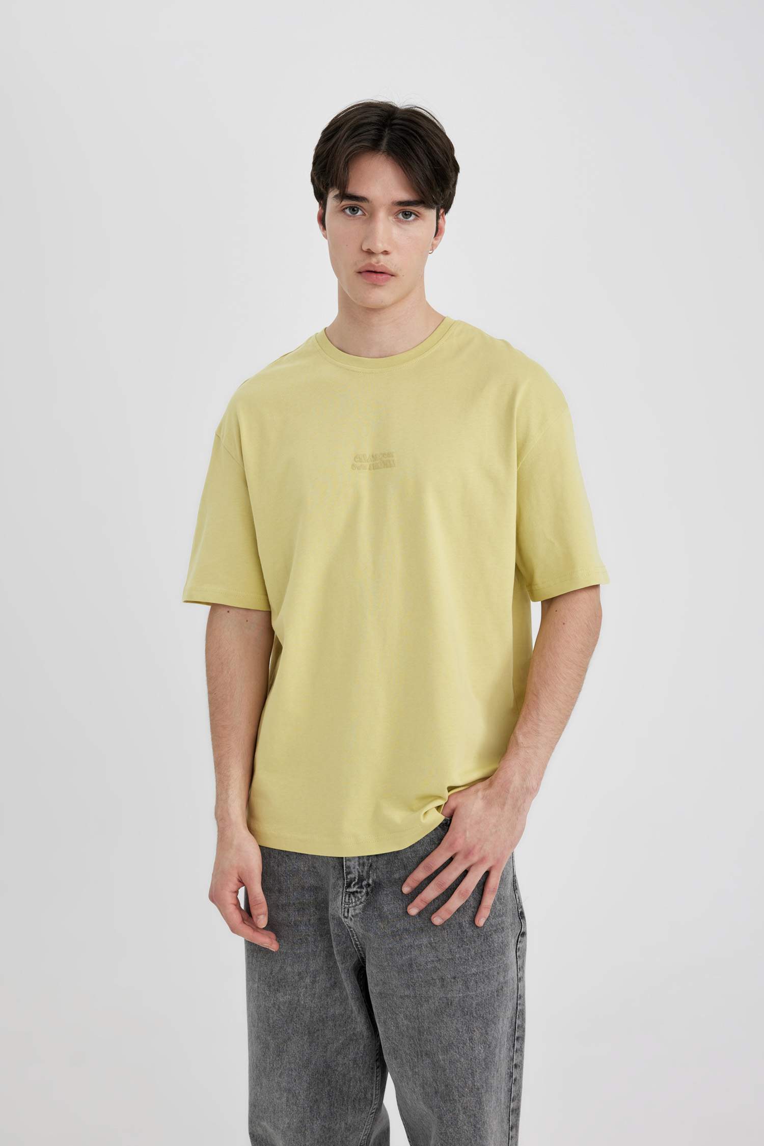 تيشيرت نص ردن قصة مريحة بياخة مستديرة