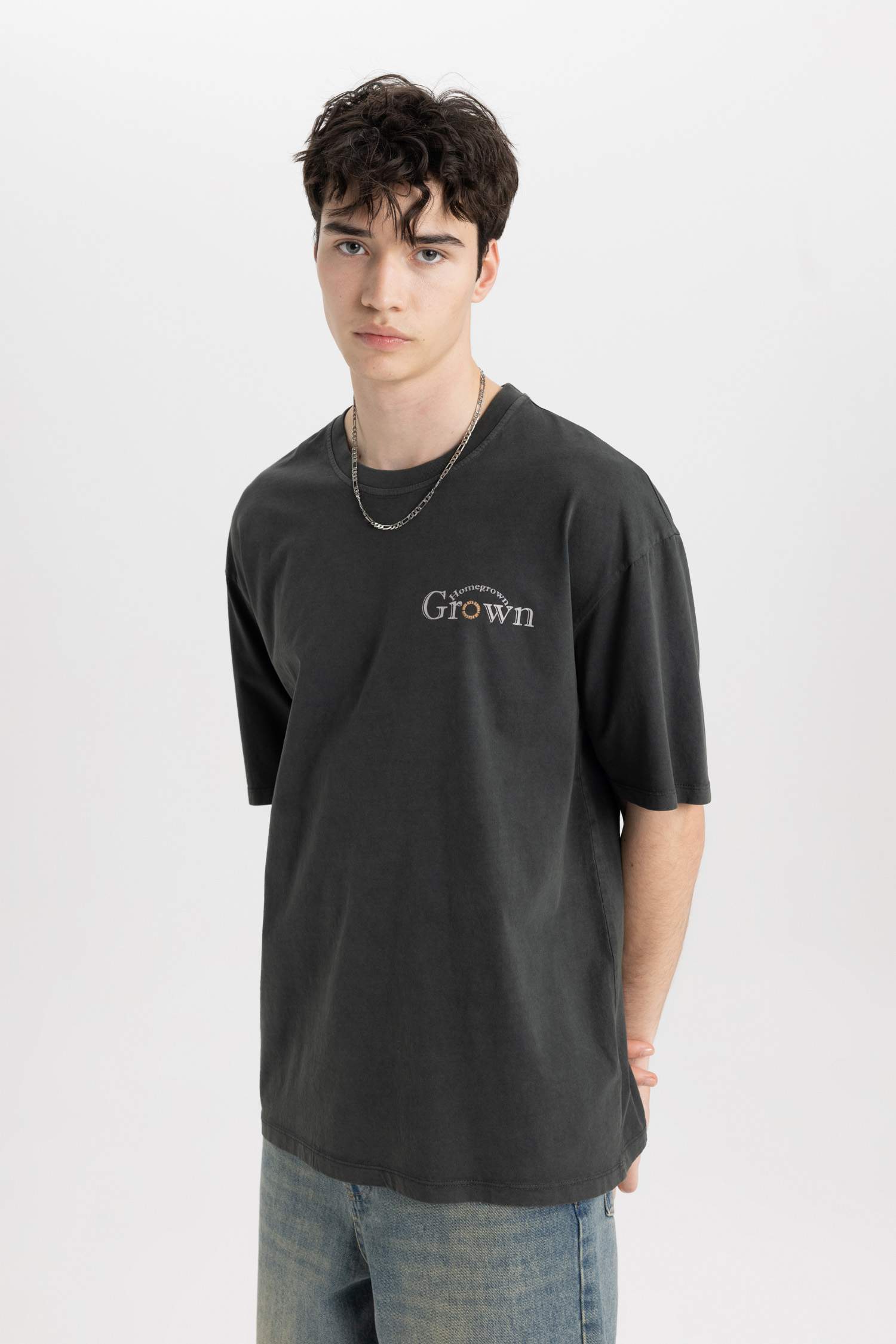 Comfort Fit Crew Neck Printed Short Sleeve T-Shirt