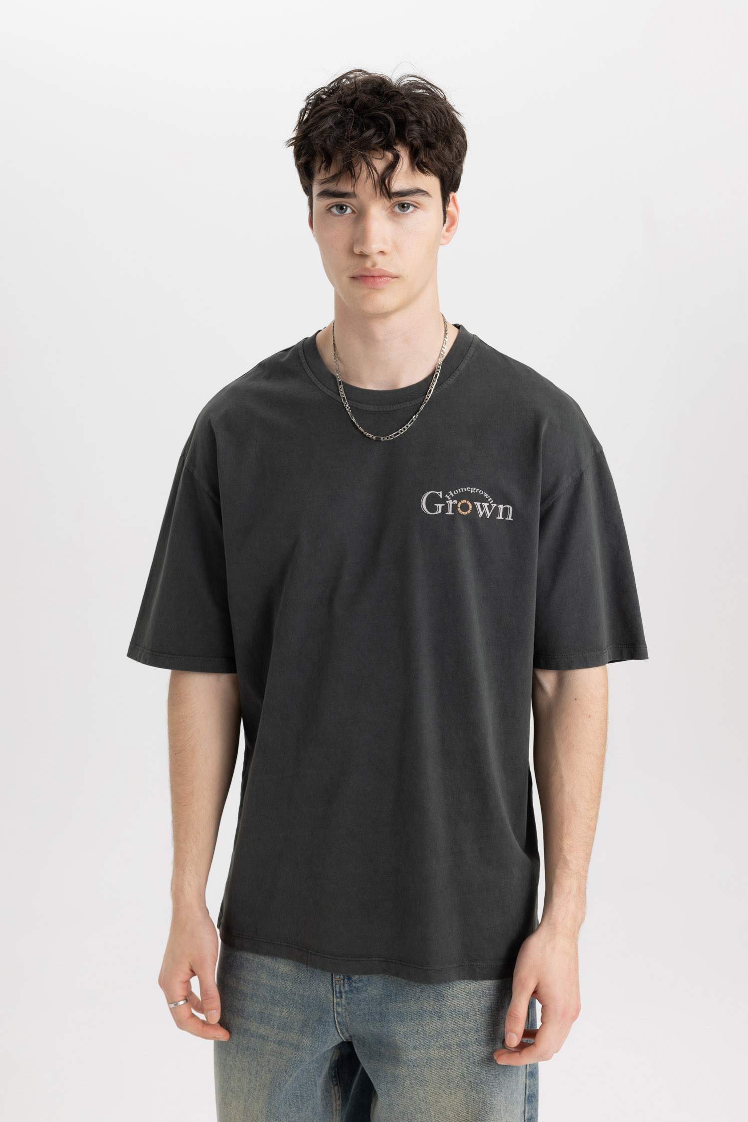 Comfort Fit Crew Neck Printed Short Sleeve T-Shirt