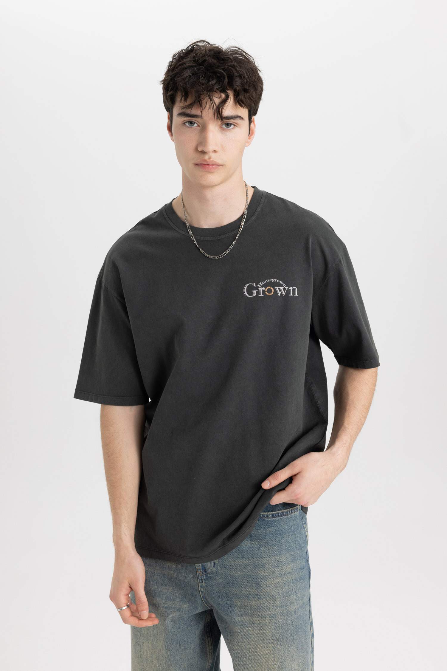 Comfort Fit Crew Neck Printed Short Sleeve T-Shirt