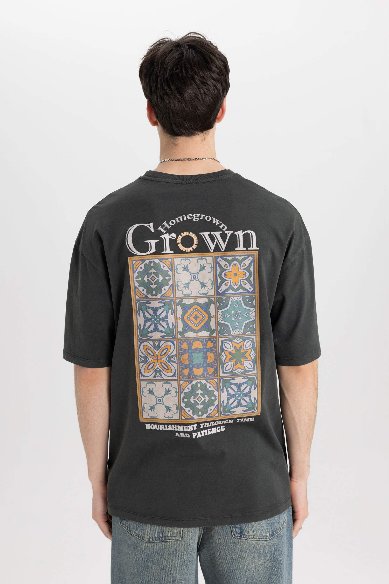 Comfort Fit Crew Neck Printed Short Sleeve T-Shirt