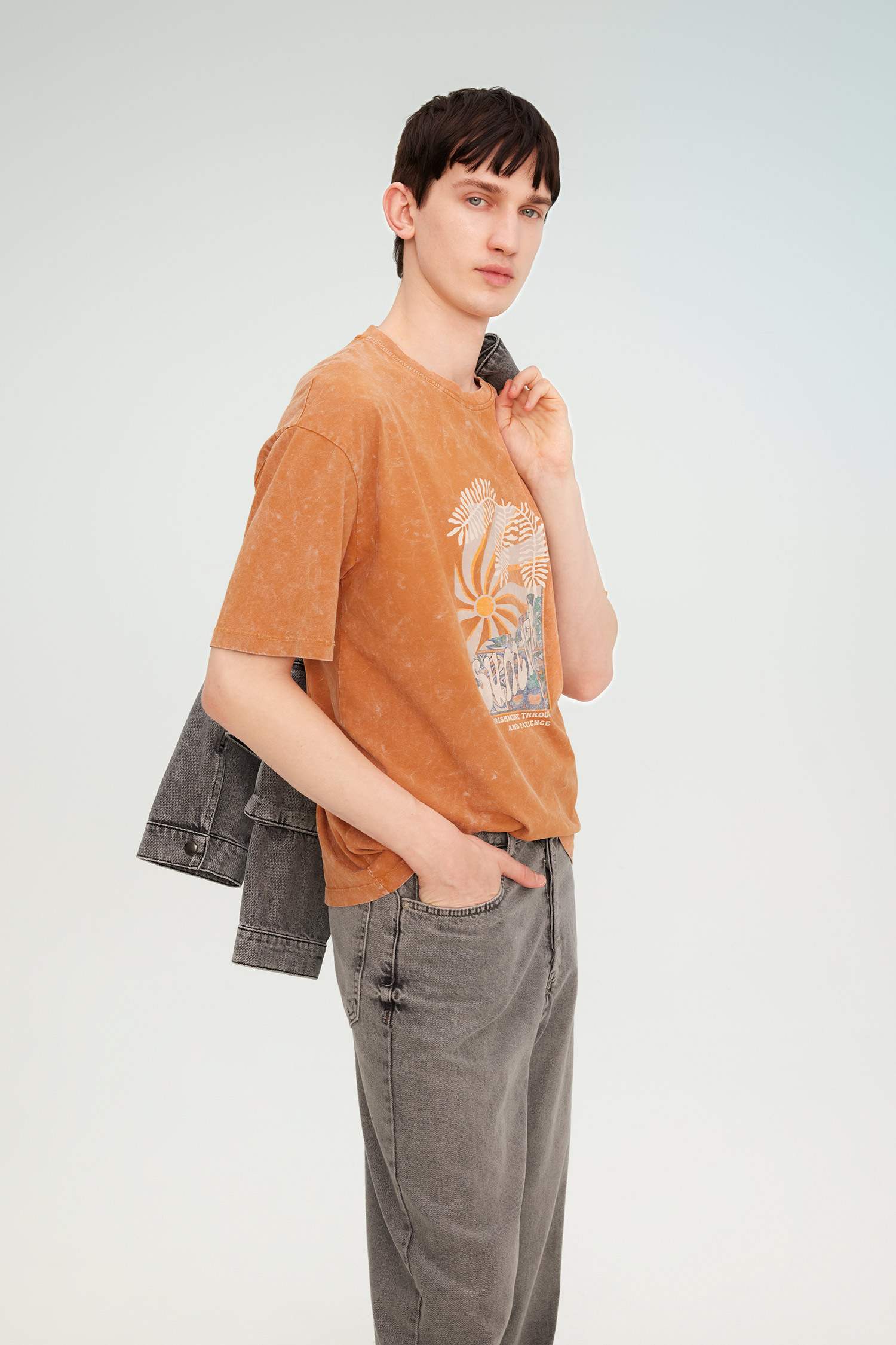 تيشيرت نص ردن قصة مريحة بياخة مستديرة