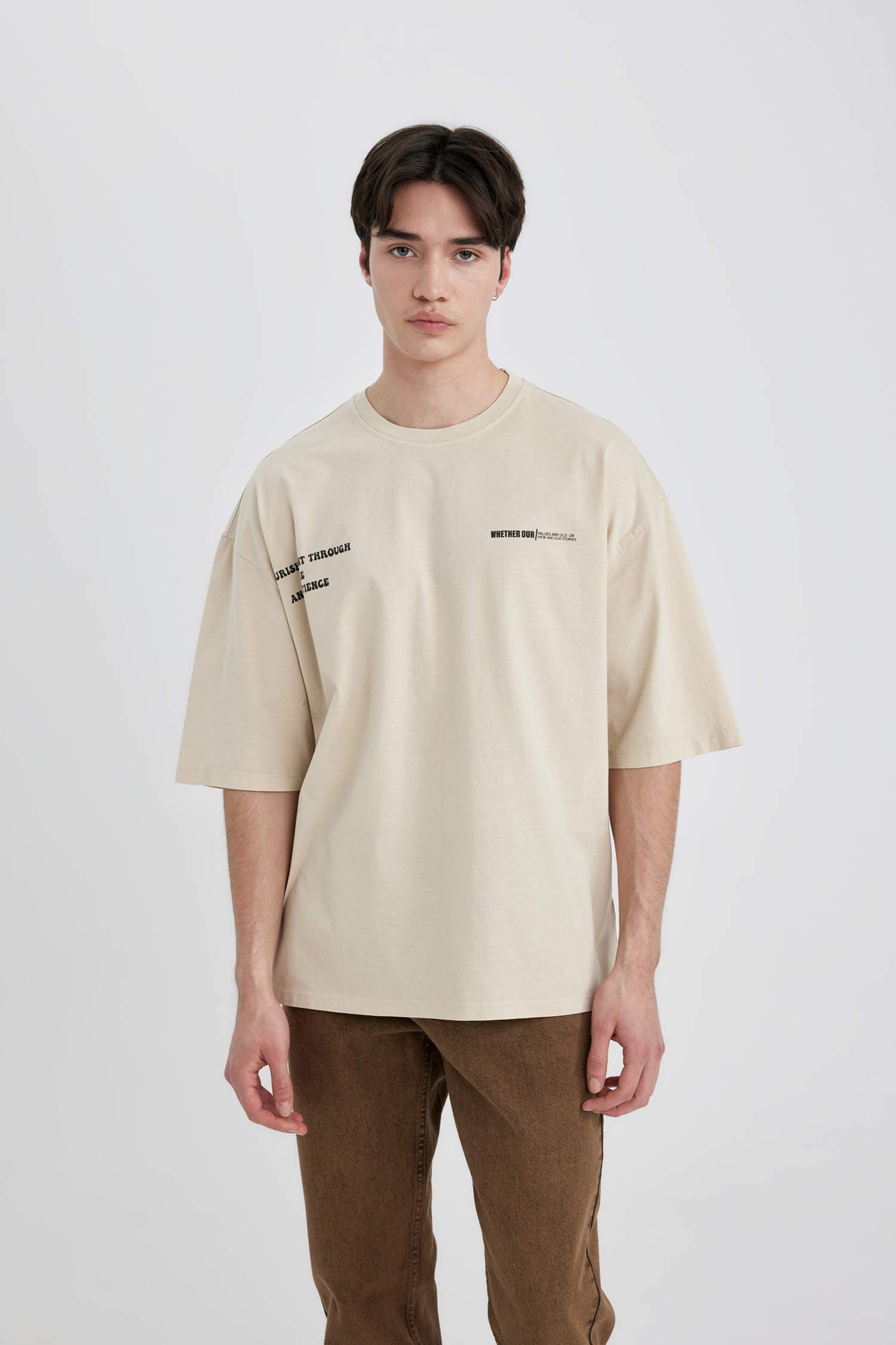 Oversize Fit Crew Neck Printed Short Sleeve T-Shirt