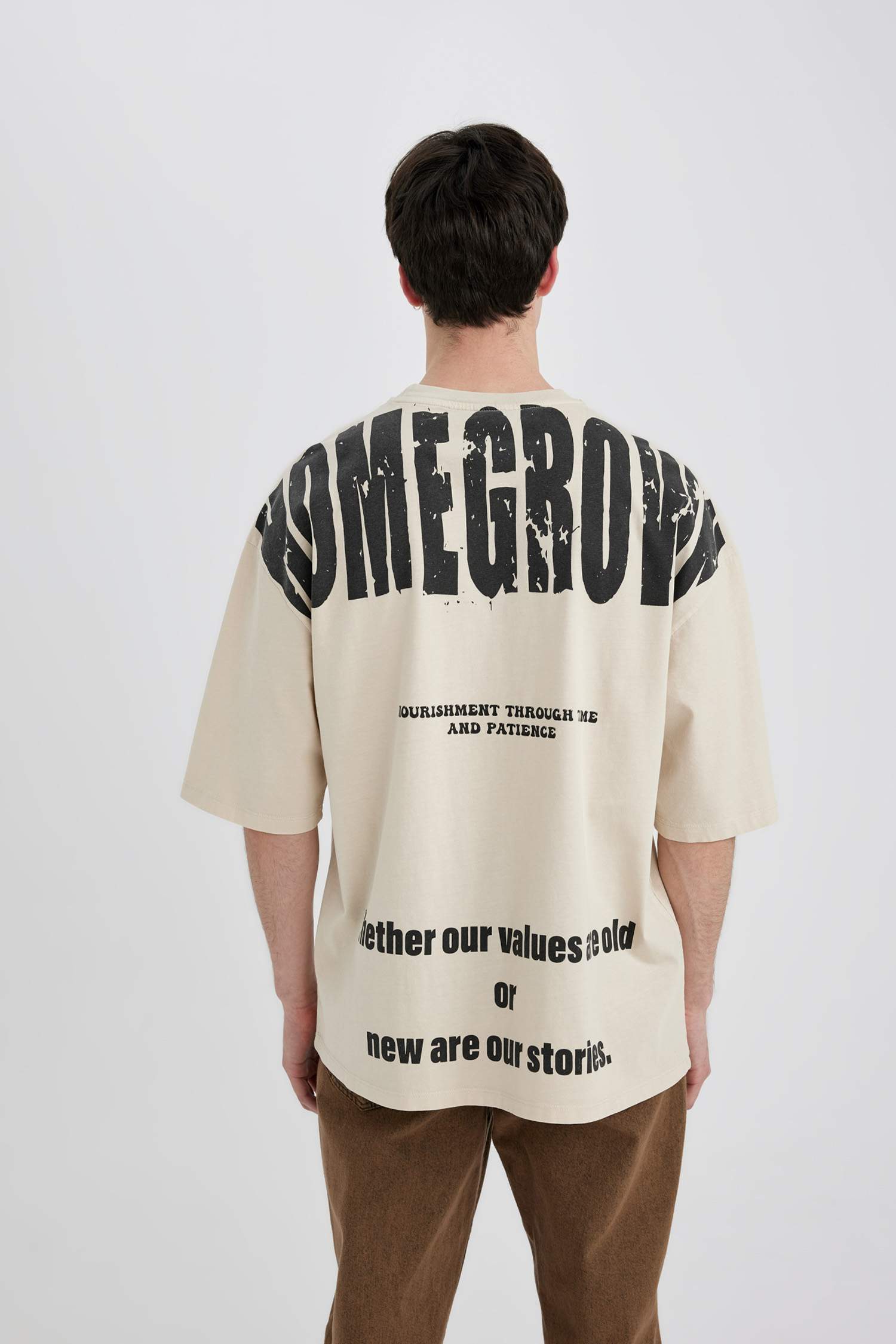 Oversize Fit Crew Neck Printed Short Sleeve T-Shirt