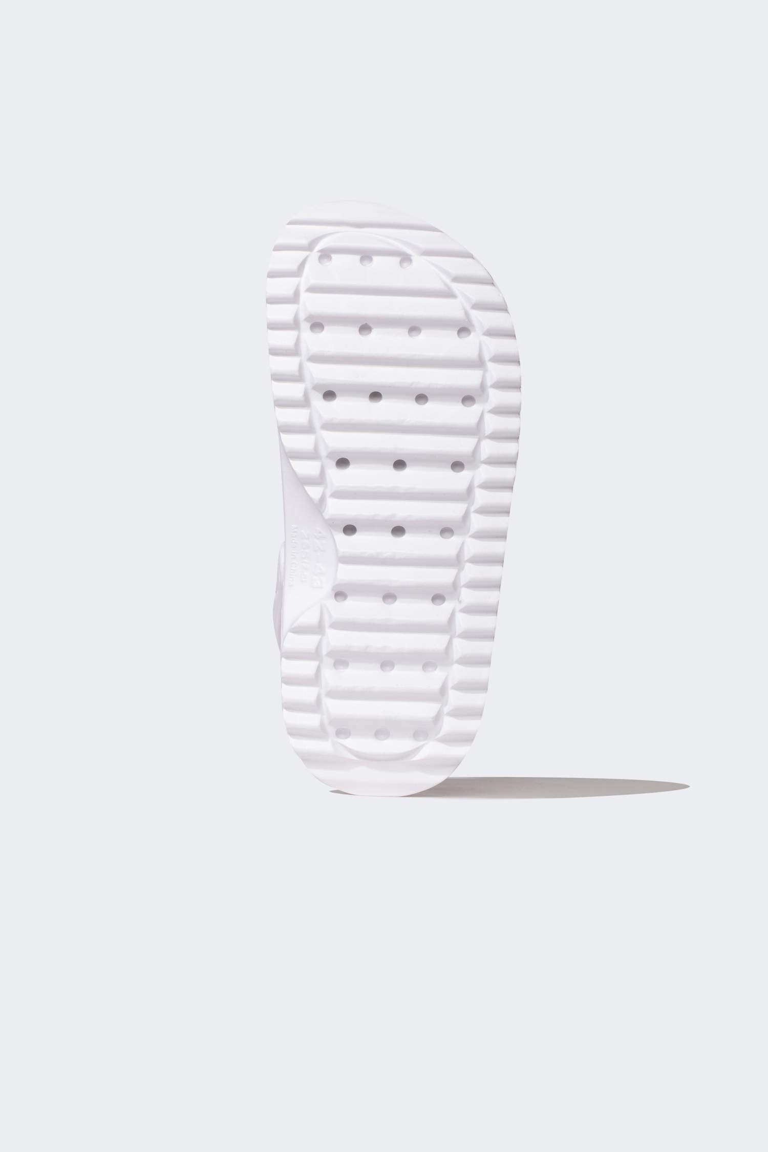 شبشب حريمي بكعب عالي