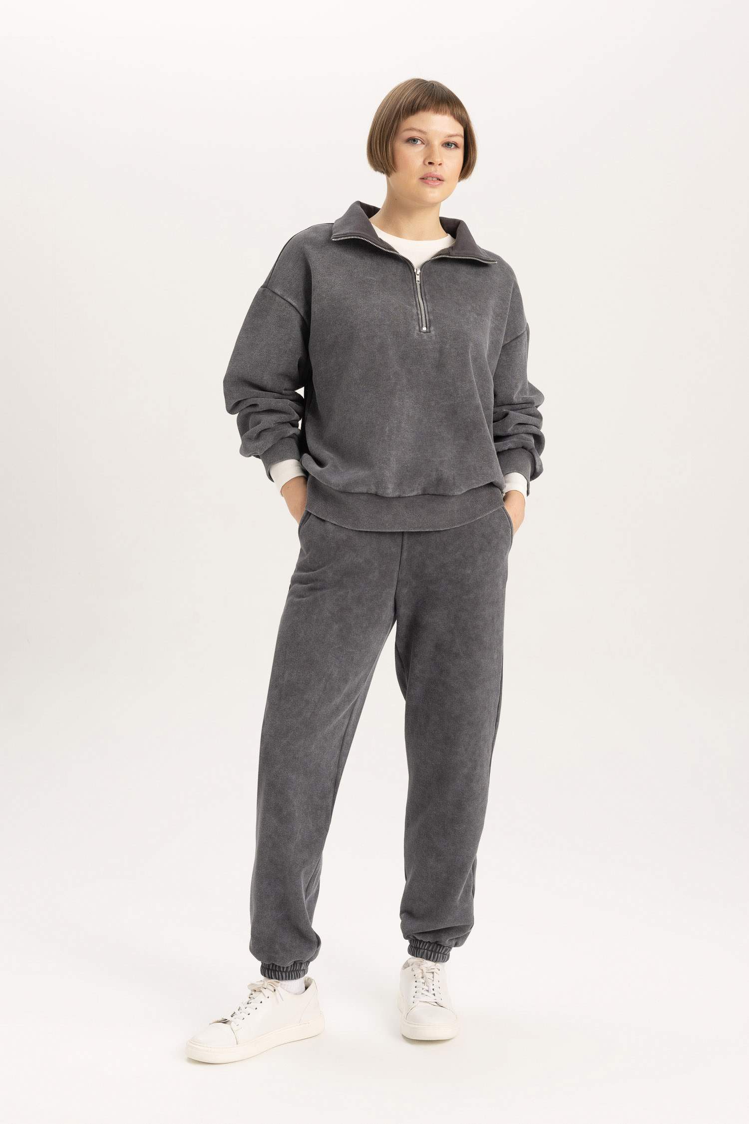 Thick Jogger Sweatpants