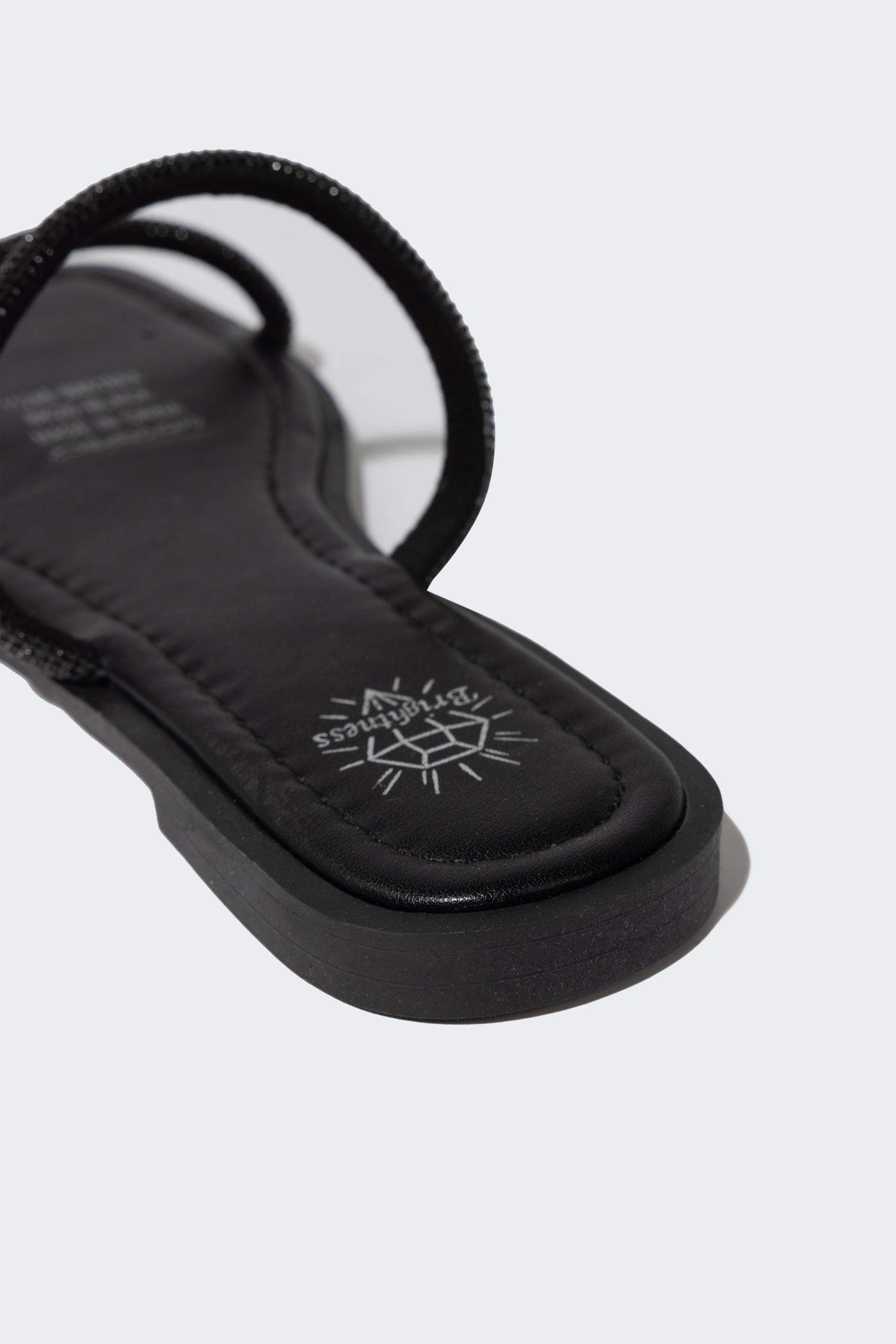 Woman Flat Sole Double Banded Faux Leather Slippers