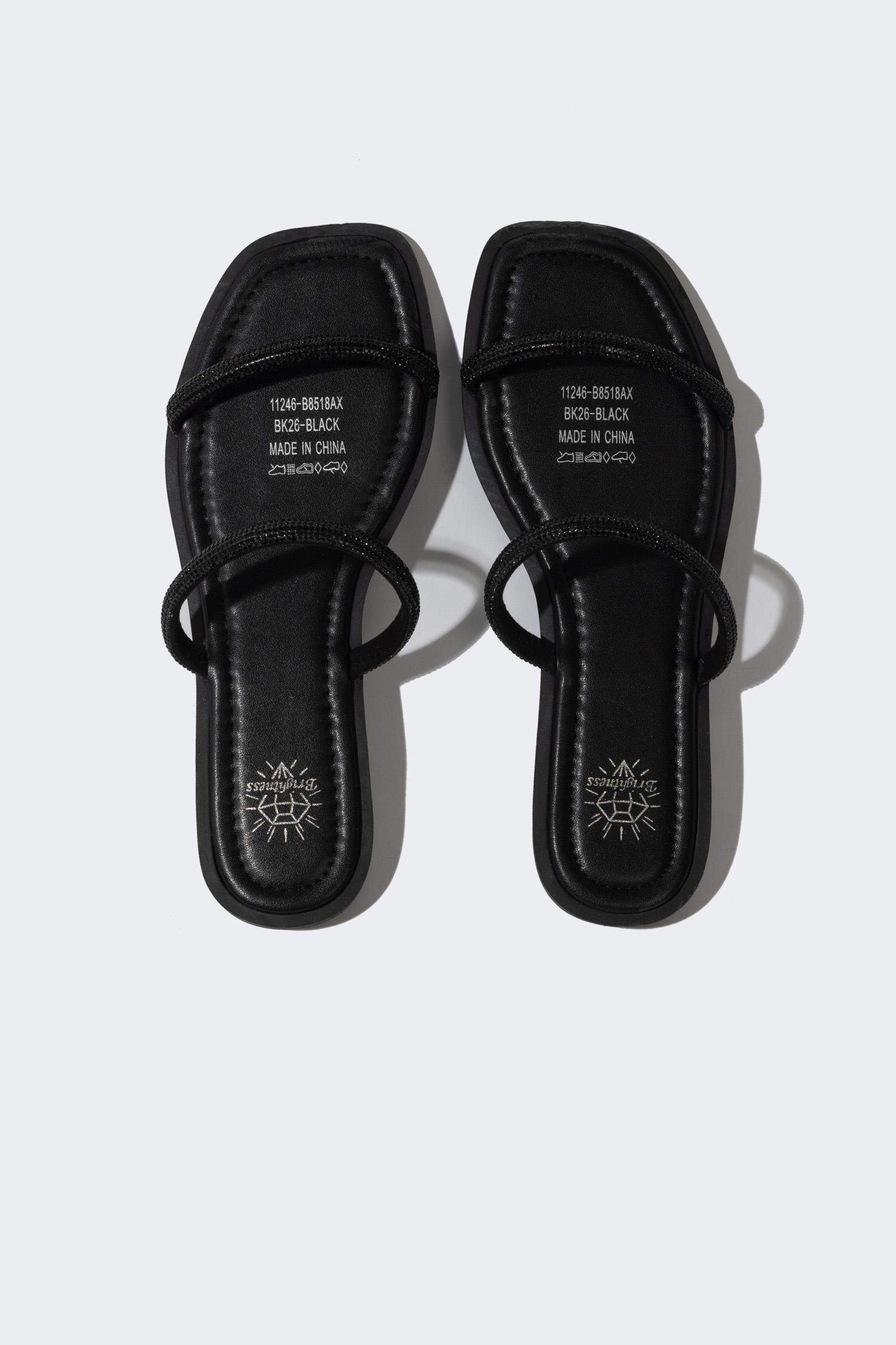 Woman Flat Sole Double Banded Faux Leather Slippers