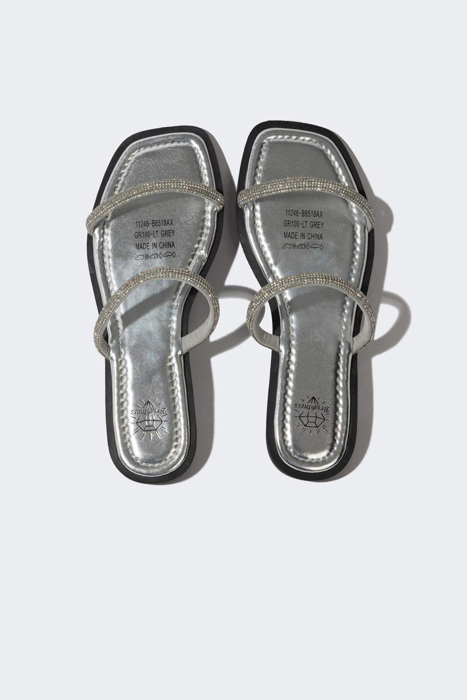 شبشب حريمي جلد صناعي بكعب مسطح