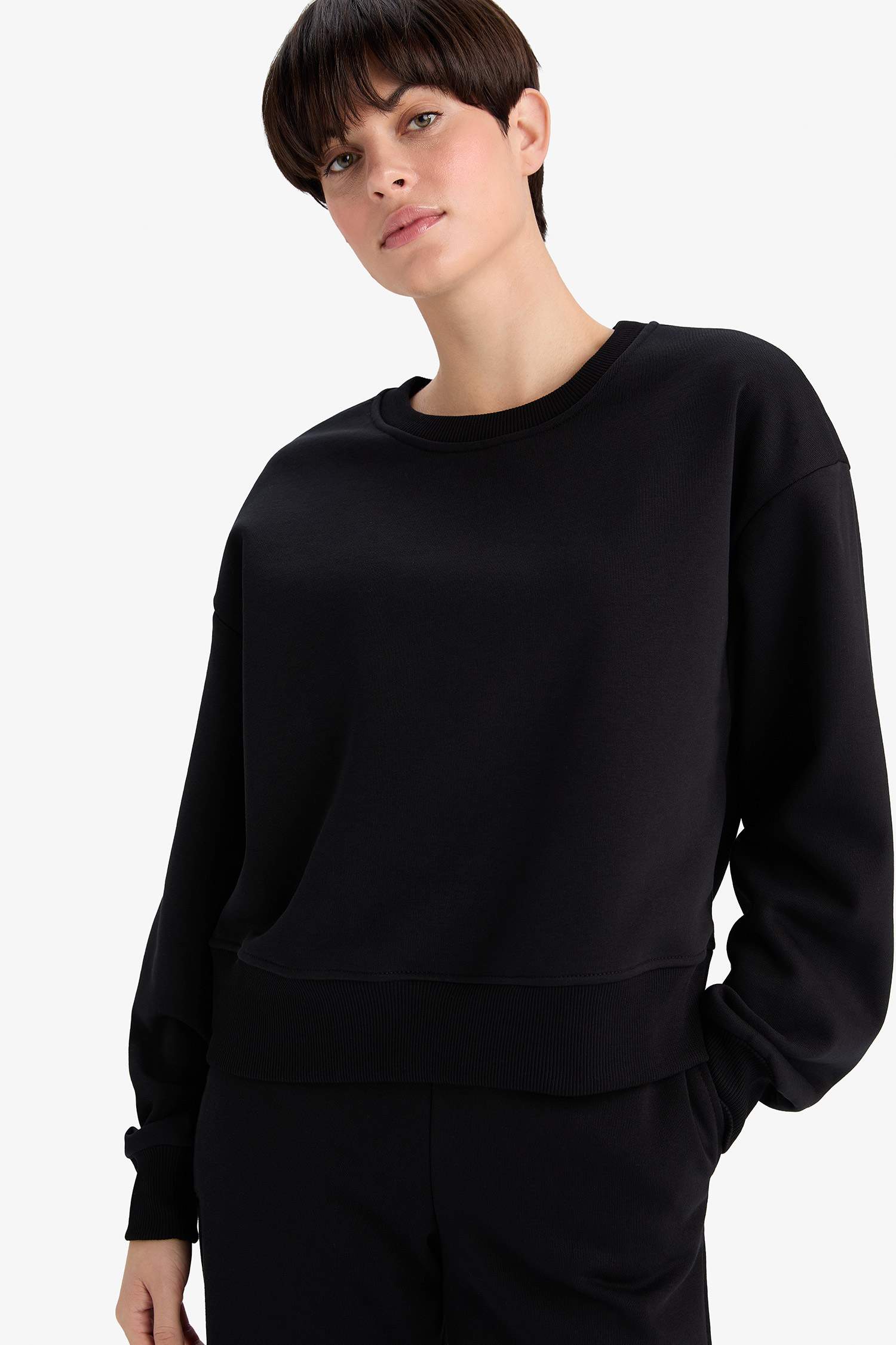 Boxy Fit Bisiklet Yaka Basic Düz Sweatshirt