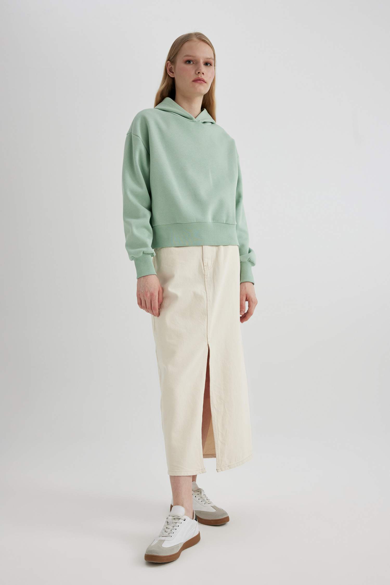 Boxy Fit Thick Hooded Sweatshirt