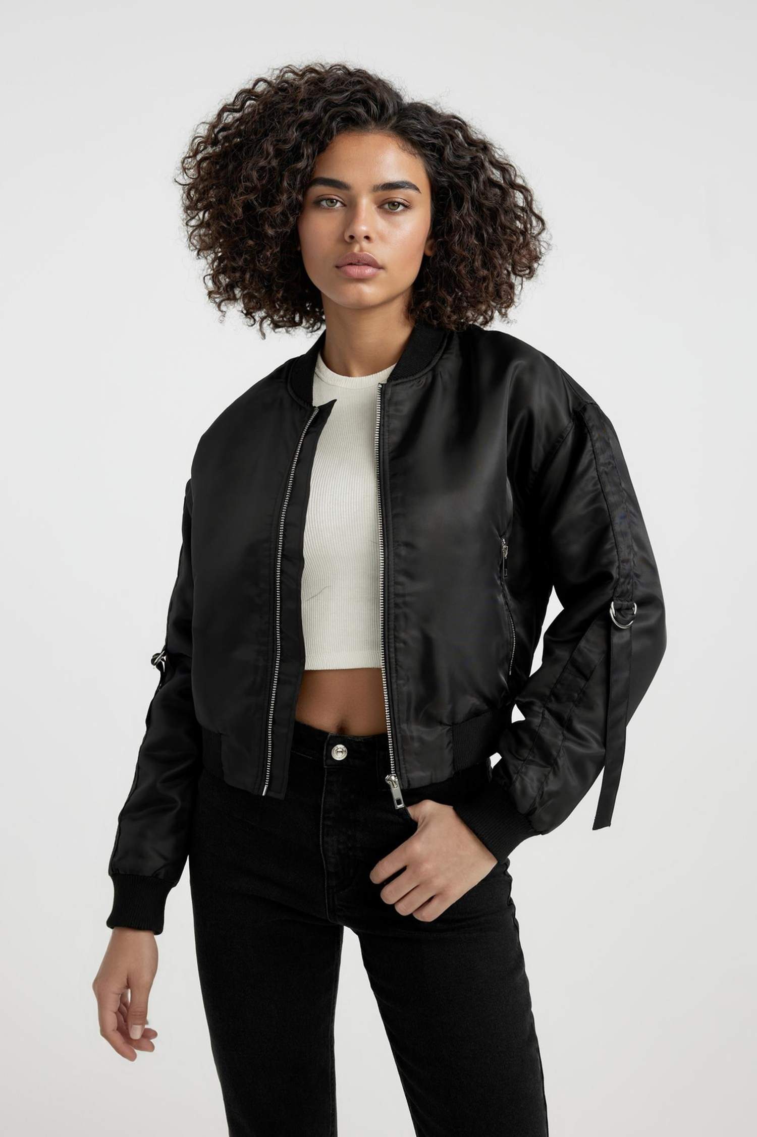 جاكيت بومبر مقاوم للماء