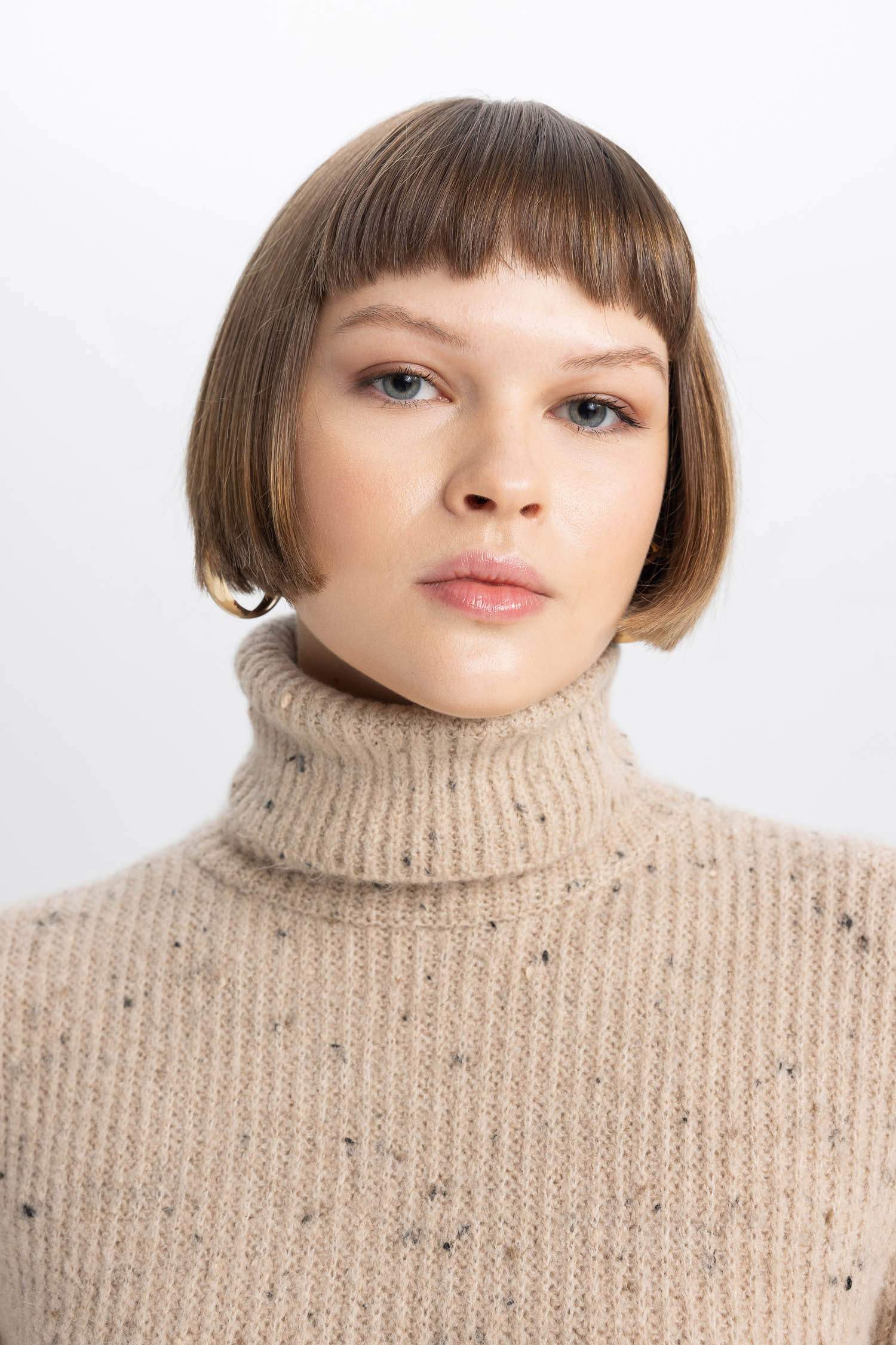 Fitted Vücuda Oturan Balıkçı Yaka Basic Düz Uzun Kollu Selanik Kumaş Midi Triko Elbise