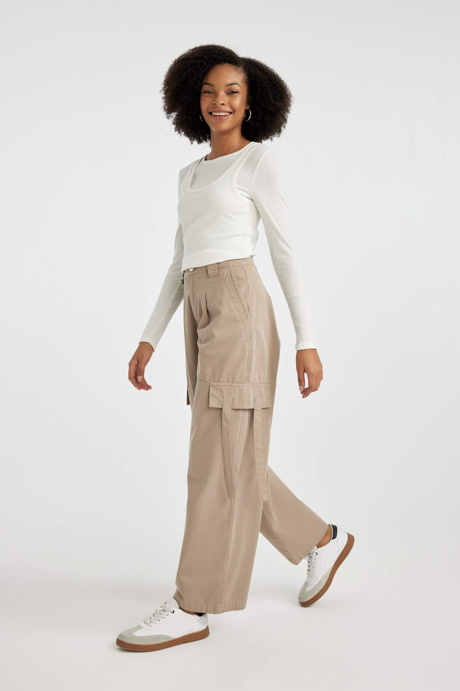 Wide Leg High Waist Cargo Pants
