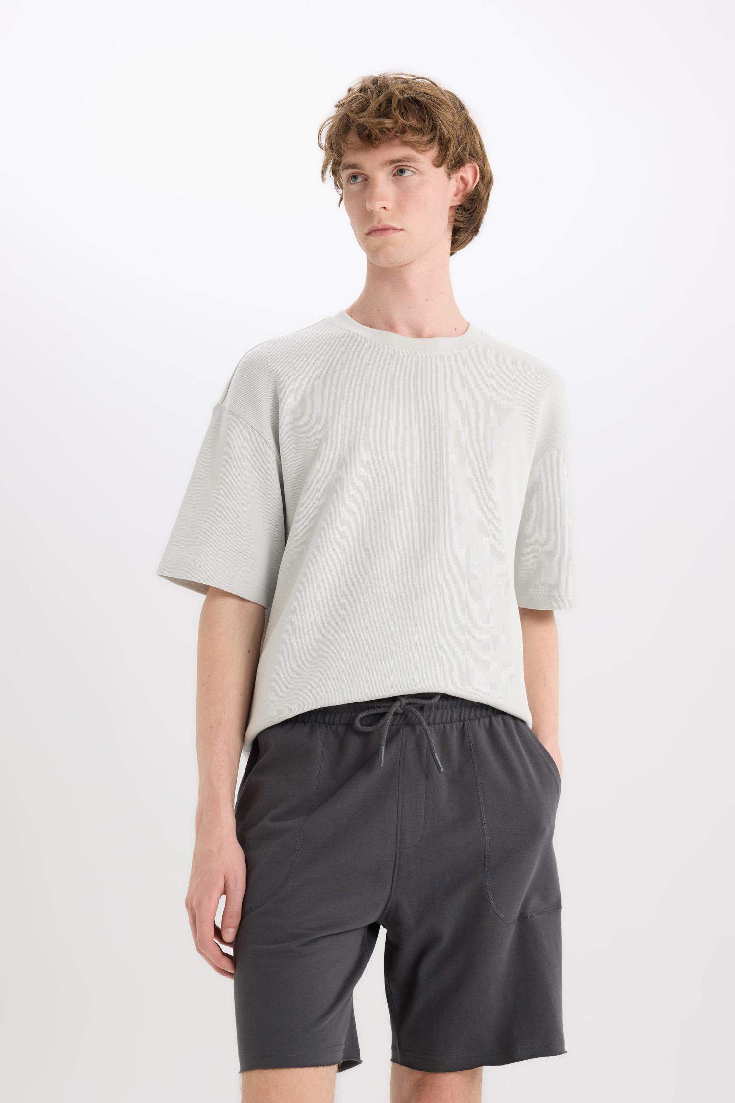 Short slim basique en coton