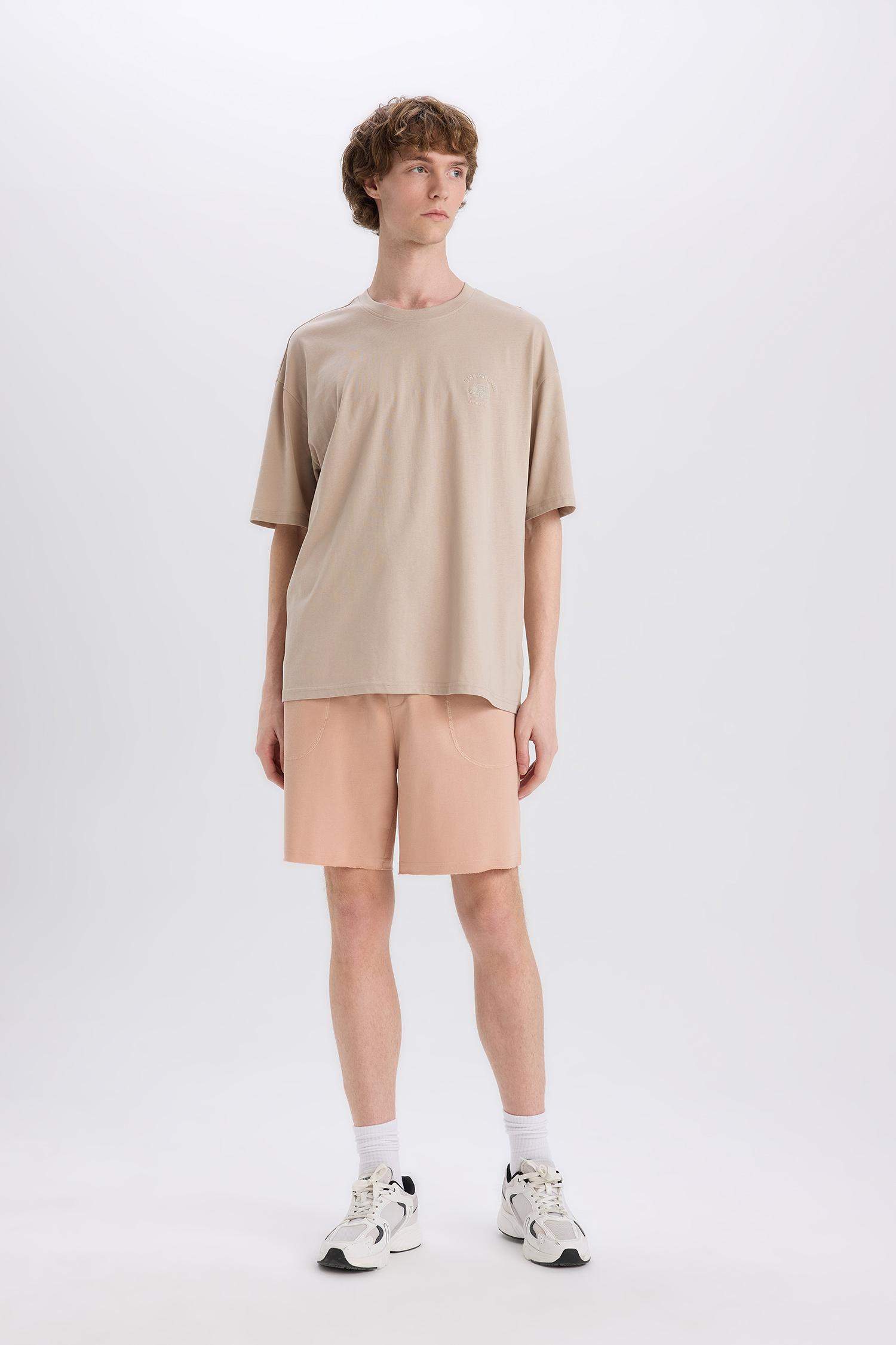 %100 Pamuk Slim Fit Dar Kesim Dar Paça Cepli Basic Düz Şort