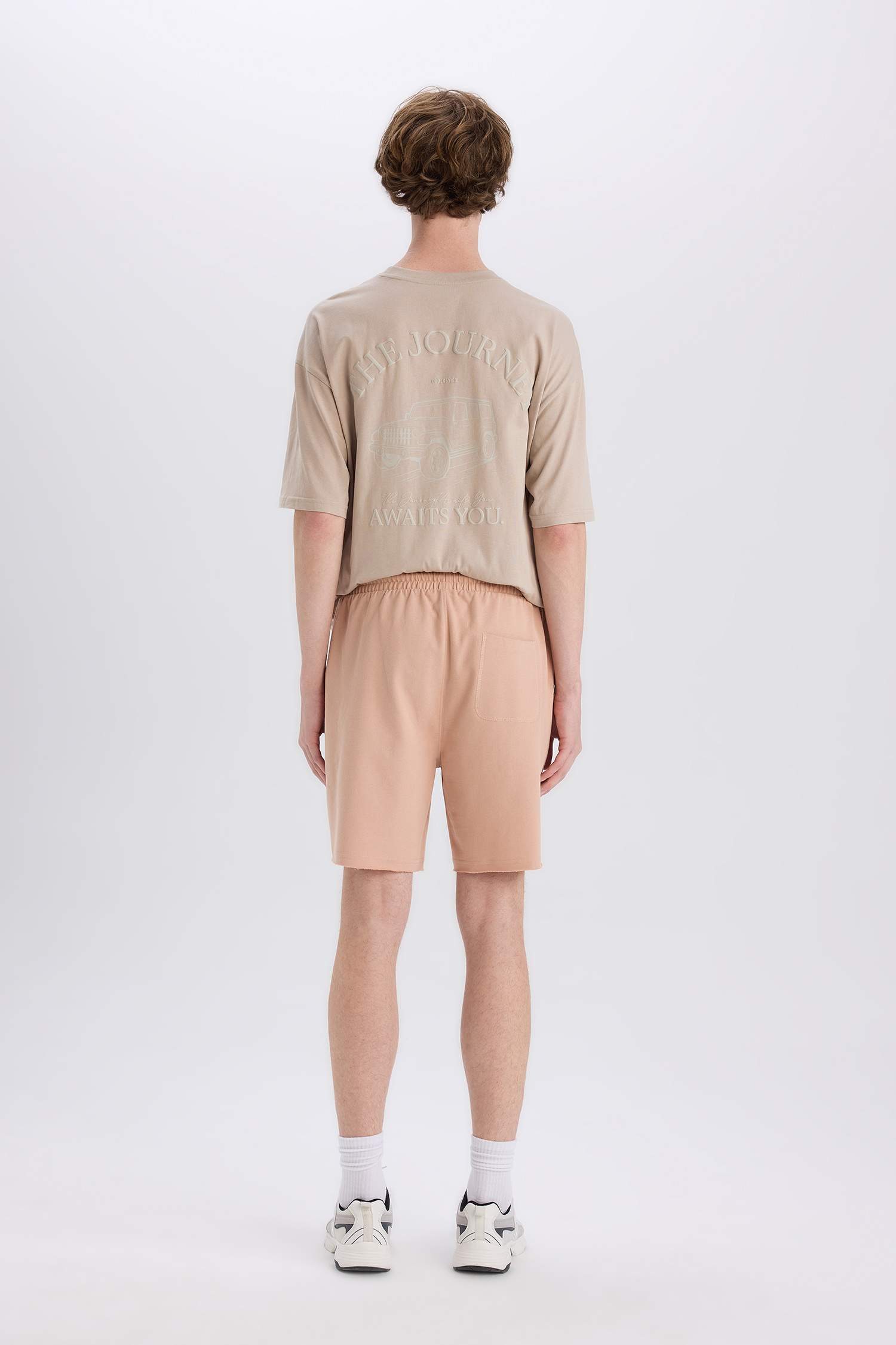 %100 Pamuk Slim Fit Dar Kesim Dar Paça Cepli Basic Düz Şort