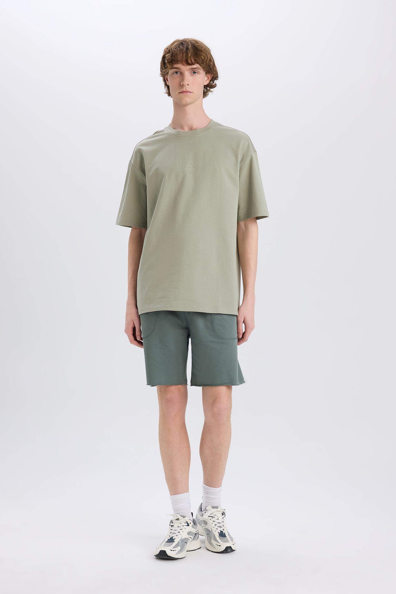 Шорты скинни, узкие, с карманами, базовые