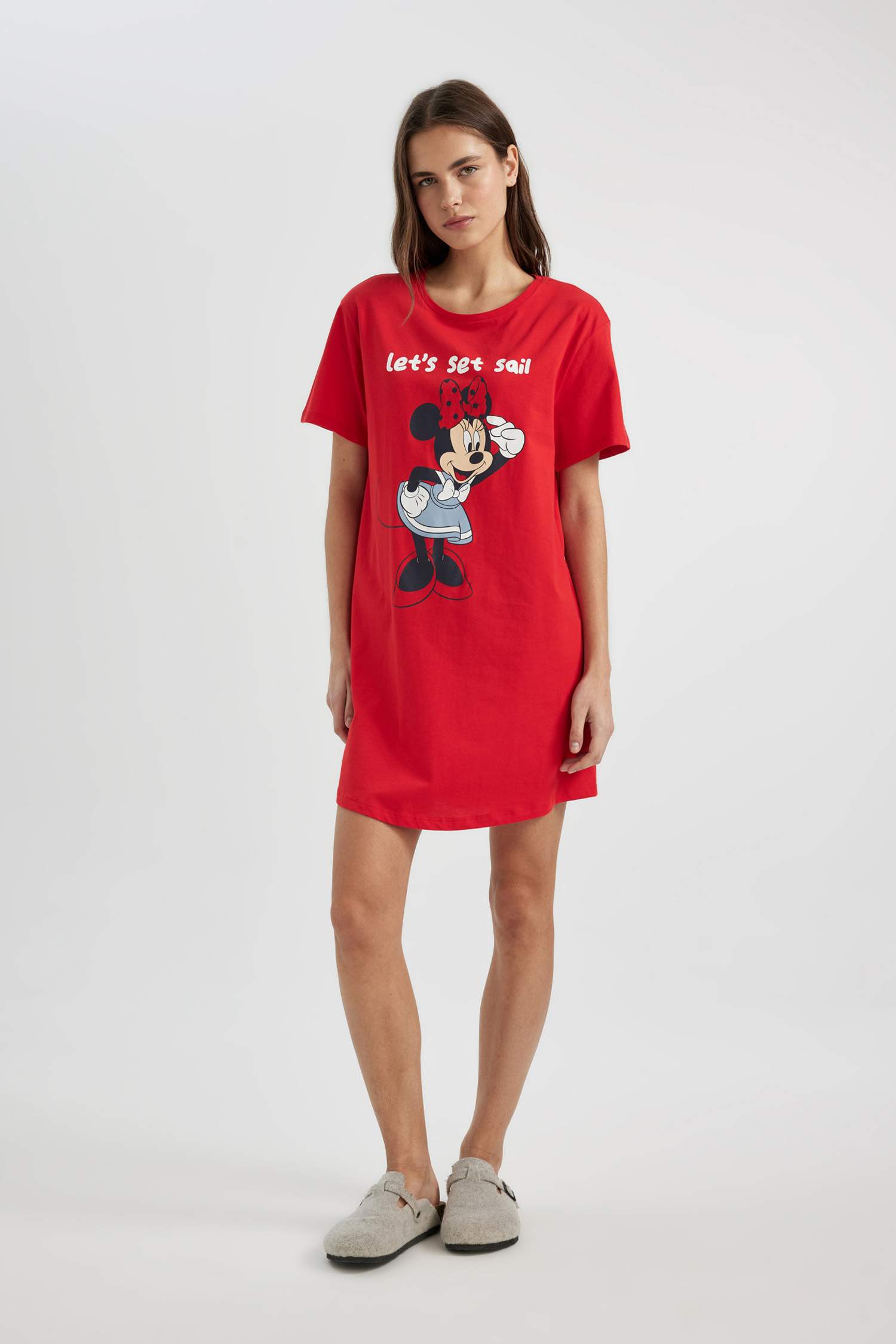 Disney Mickey & Minnie Regular Fit Bisiklet Yaka Kısa Kollu Gecelik-Fall in Love
