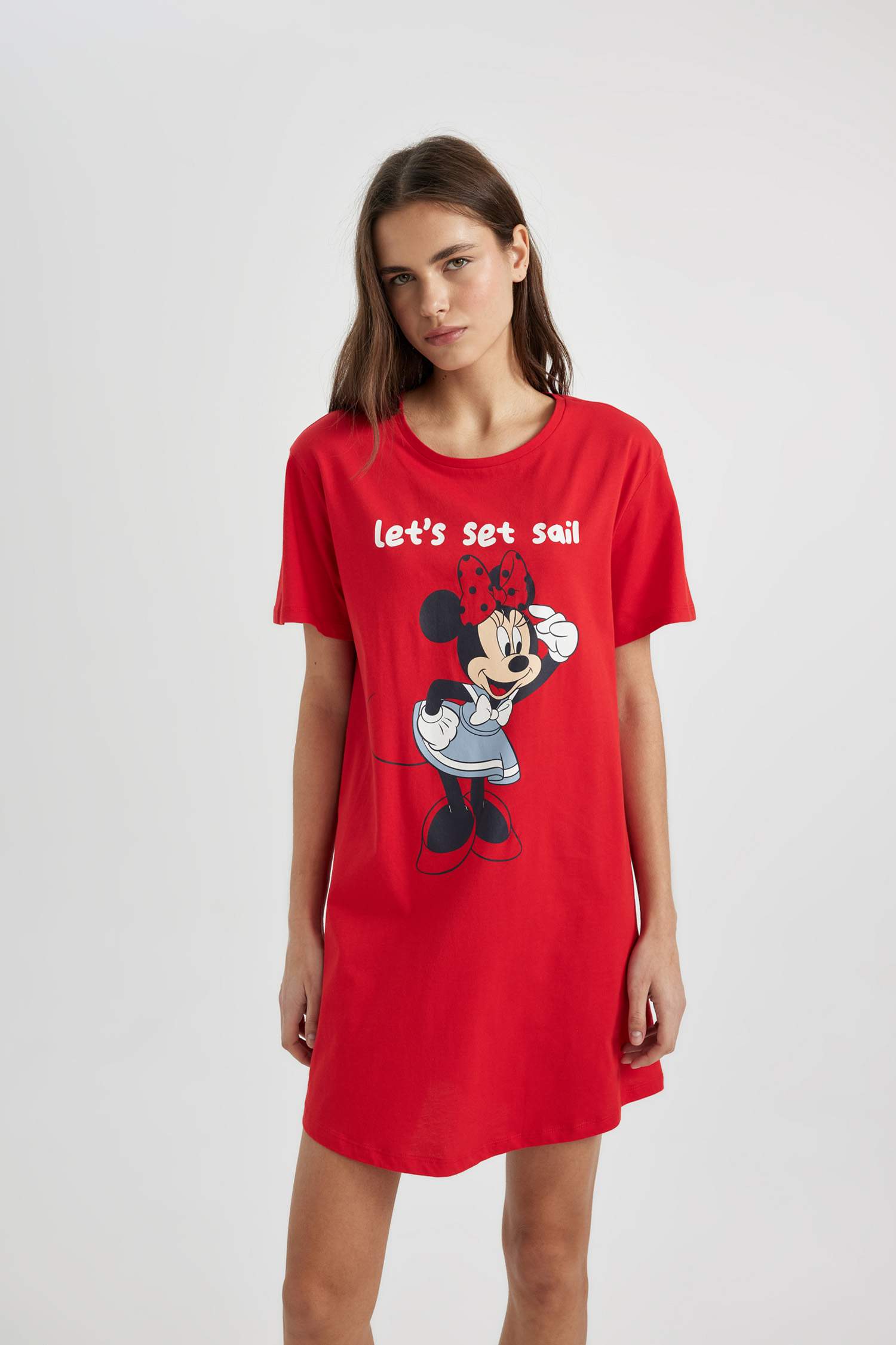 Disney Mickey & Minnie Regular Fit Bisiklet Yaka Kısa Kollu Gecelik-Fall in Love