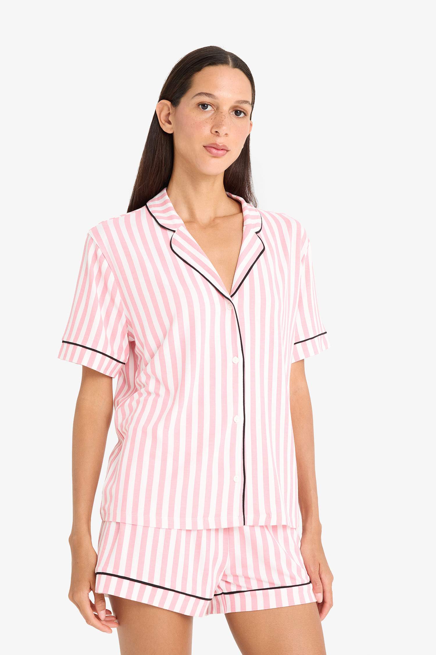 Regular Fit Pijama Takımı Çizgili Kısa Kollu Üst Esnek Şort-Fall in Love