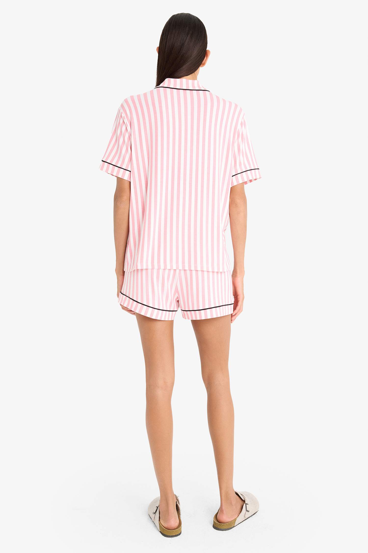 Regular Fit Pijama Takımı Çizgili Kısa Kollu Üst Esnek Şort-Fall in Love