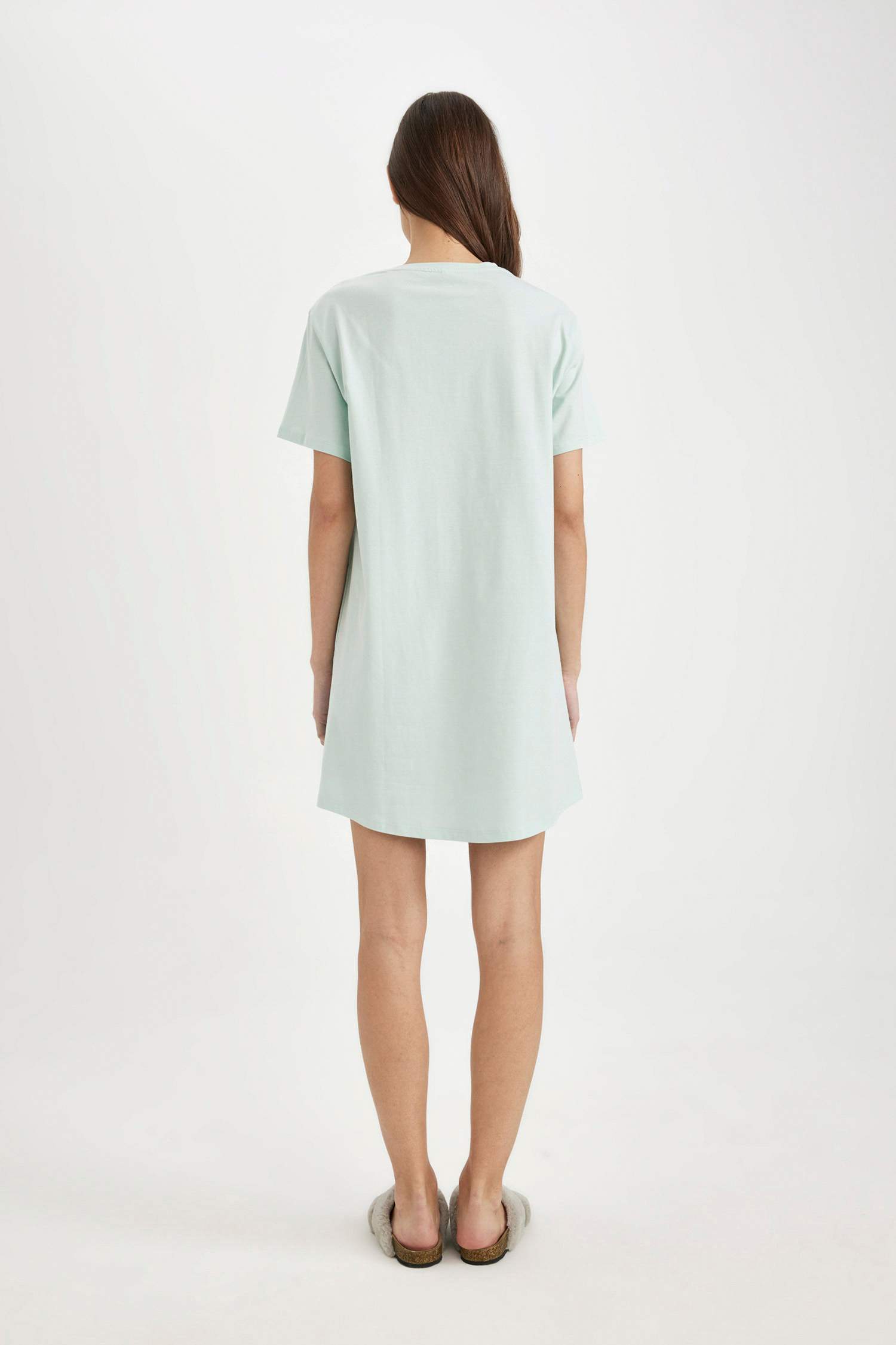 Regular Fit Baskılı Bisiklet Yaka Kısa Kollu Gecelik-Fall in Love