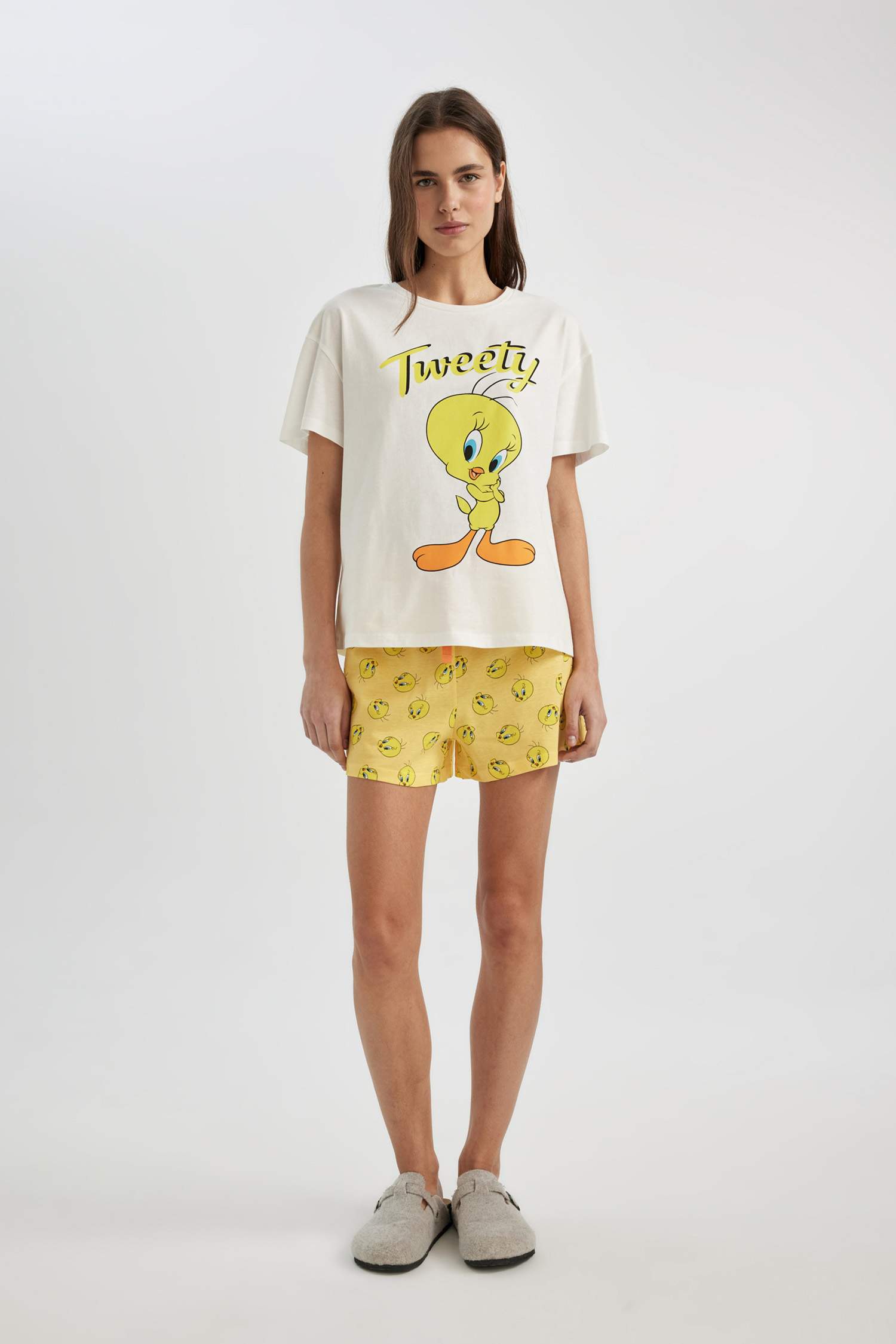 Looney Tunes Pijama Takım Kısa Kollu Üst  Şort Beli Lastikli Alt -Fall in Love