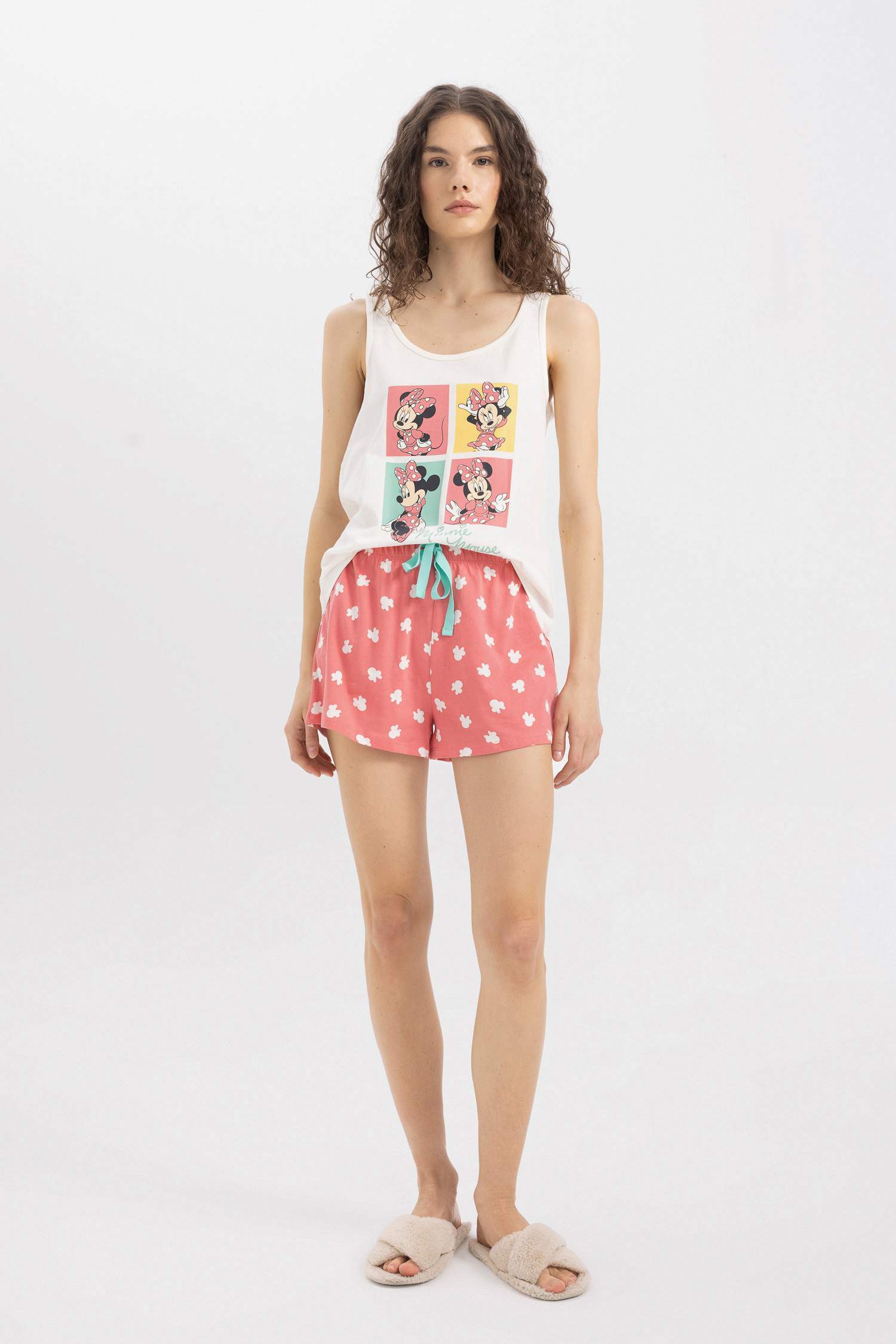 سيت بجامة قصة عادية بدون ردن من ديزني ميكي وميني - قطعتين