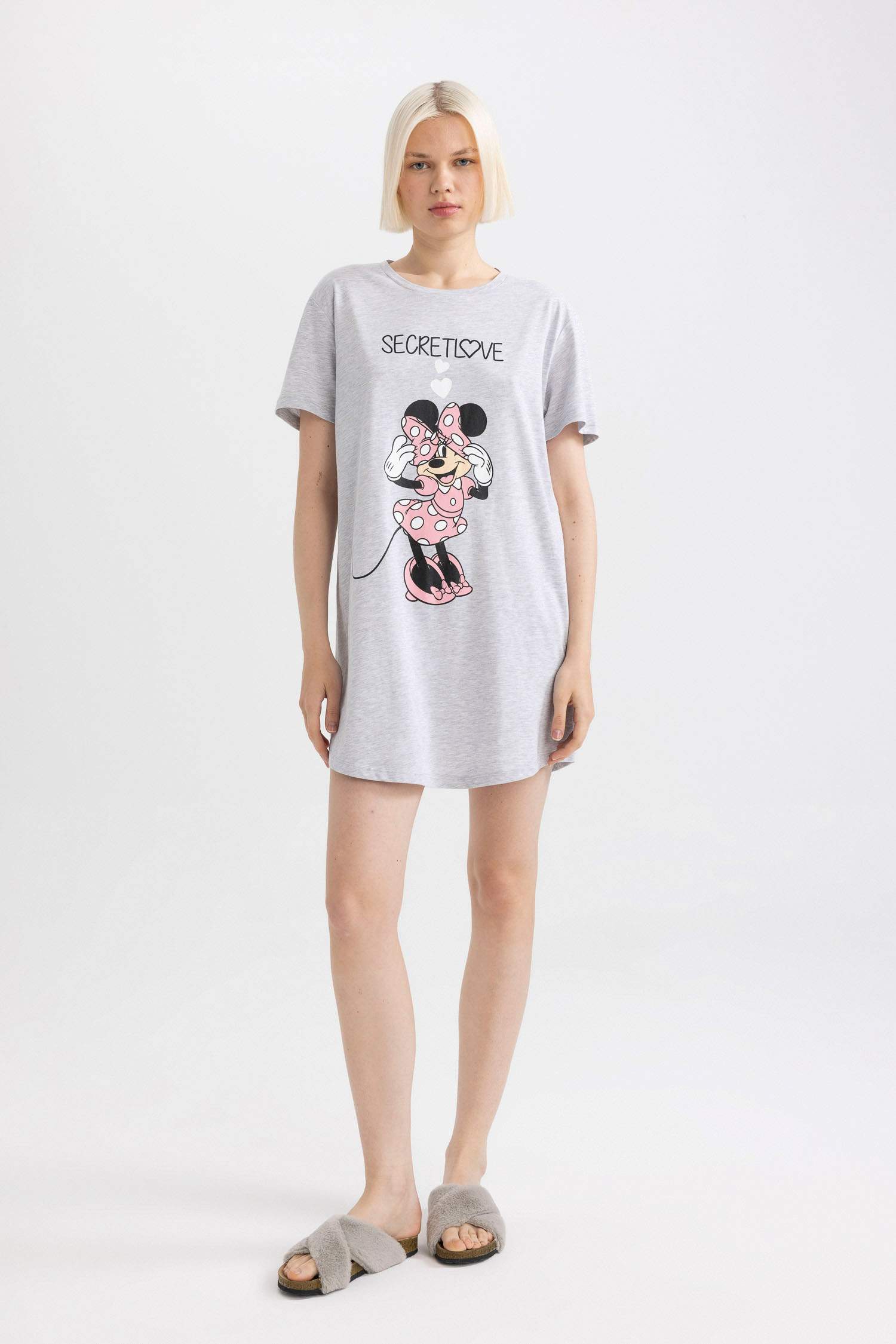 Fall in Love Disney Mickey & Minnie Bisiklet Yaka Kısa Kollu Gecelik