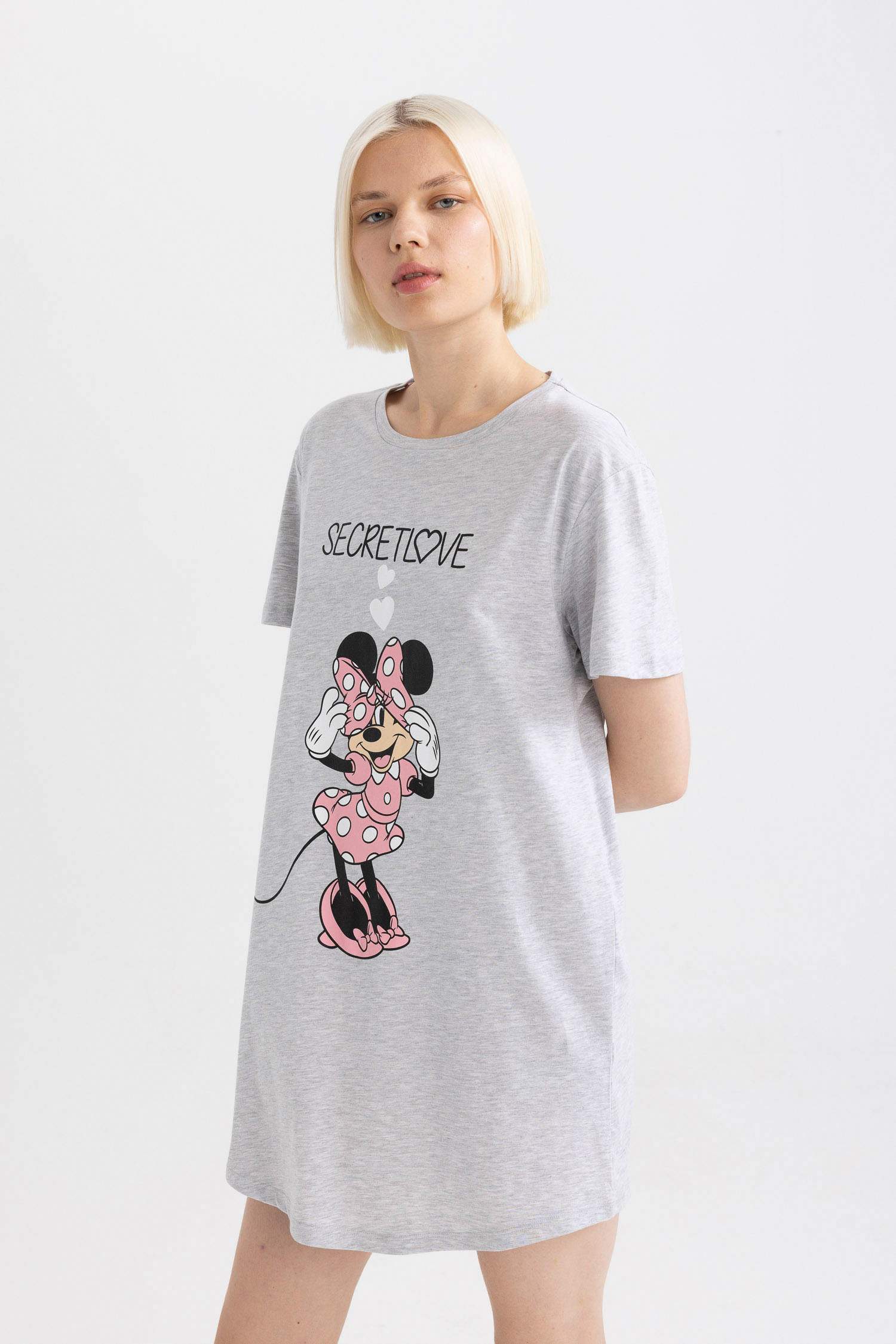 Fall in Love Disney Mickey & Minnie Bisiklet Yaka Kısa Kollu Gecelik