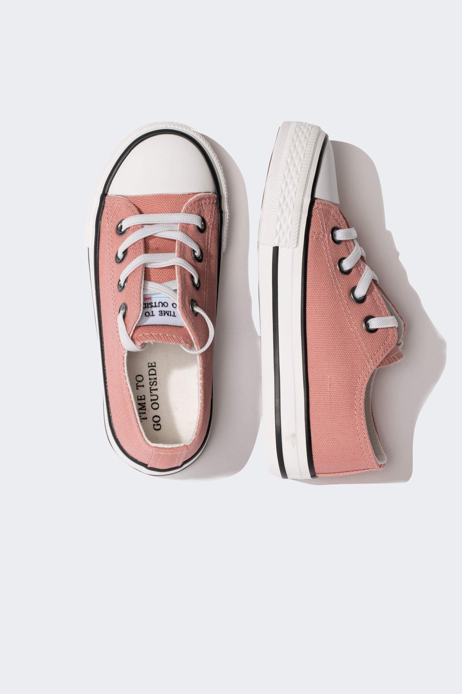 Кроссовки на толстой подошве для девочек